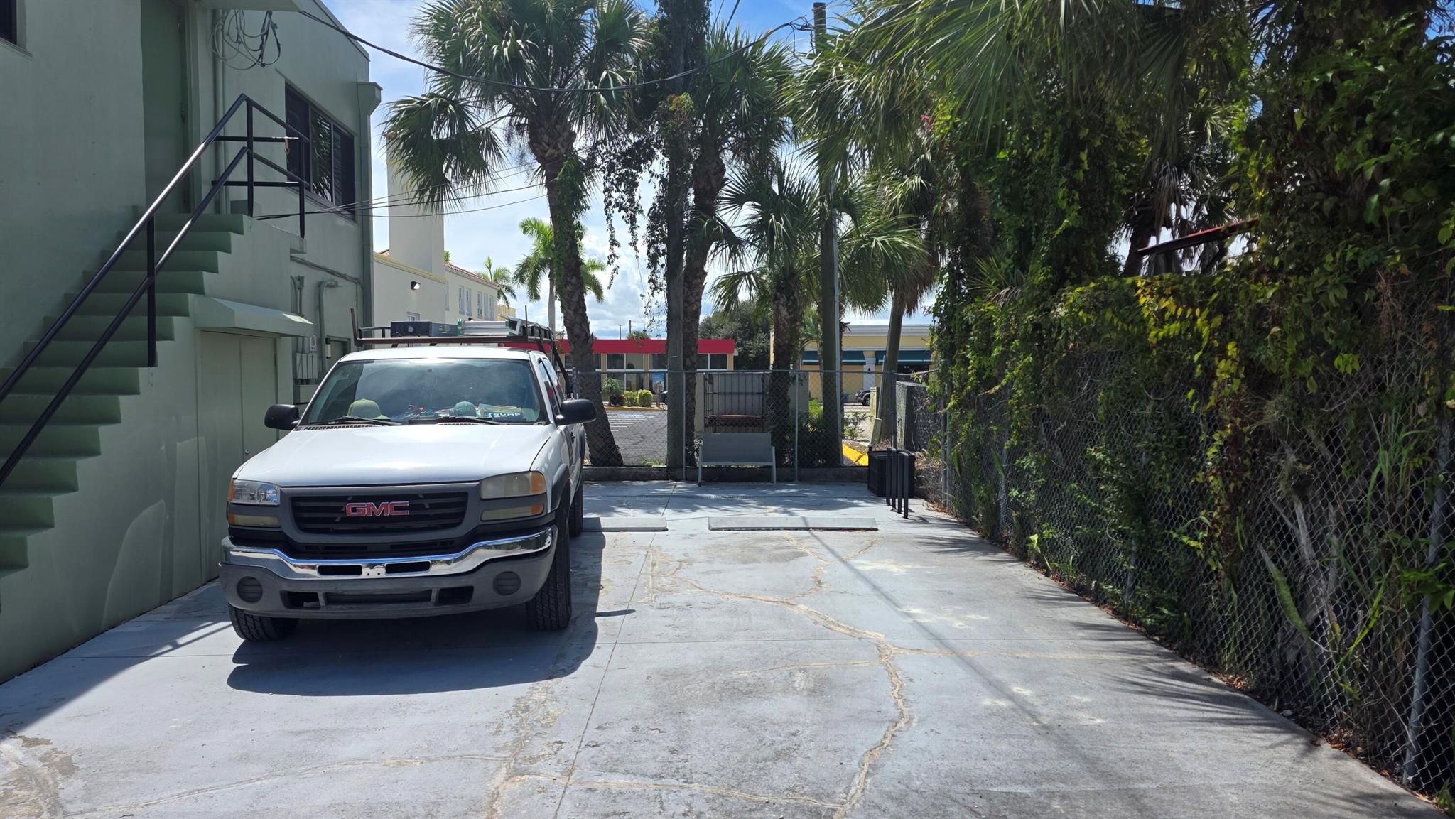 RECEIVER'S AMENDED PLAT R - Commercial Sale