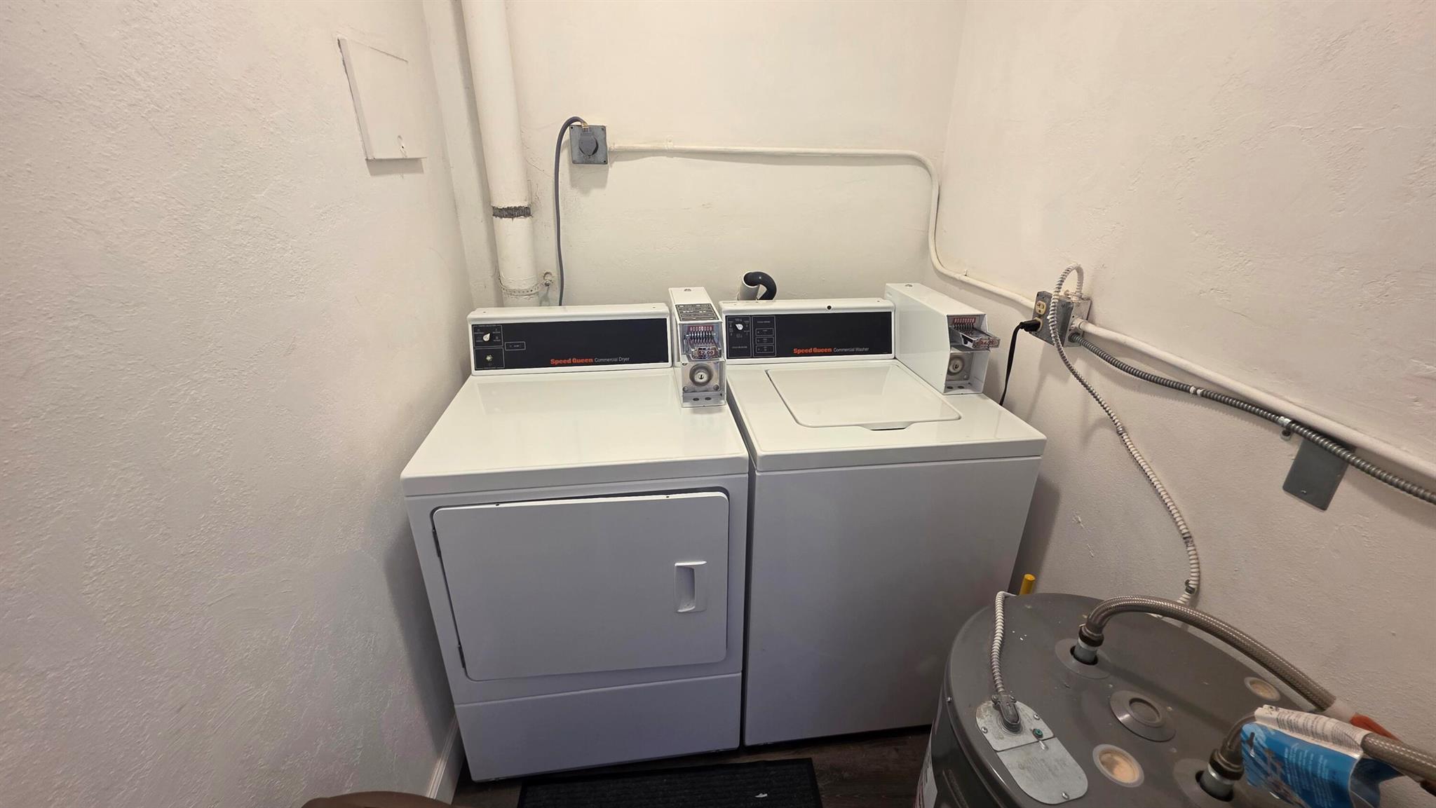 RECEIVER'S AMENDED PLAT R - Commercial Sale