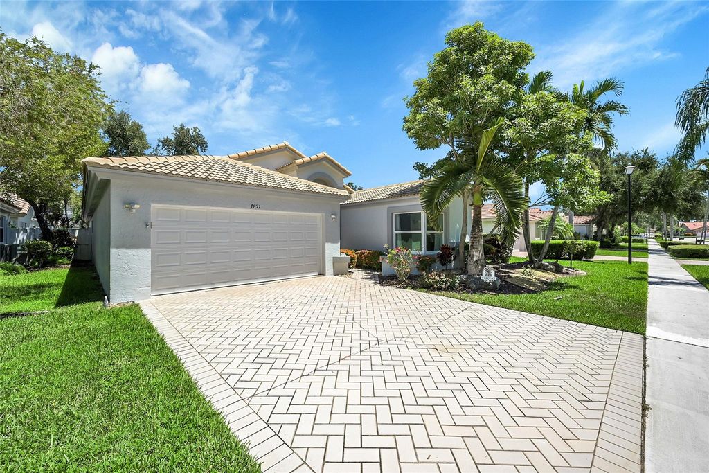 Photo of 7891 Waterfall Ter, Boynton Beach, FL 33437 (MLS # F10498638)