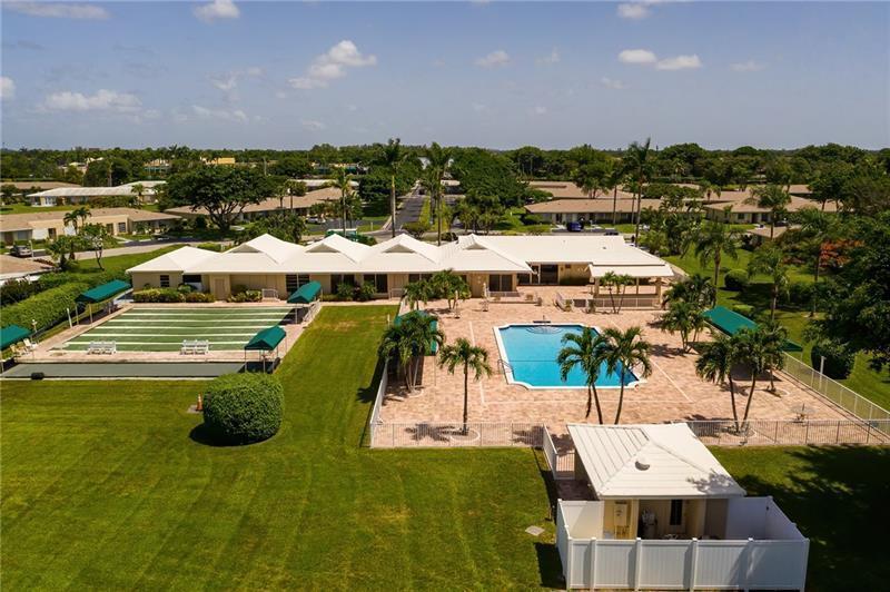 BOCA LAKES CONDO - Residential Lease