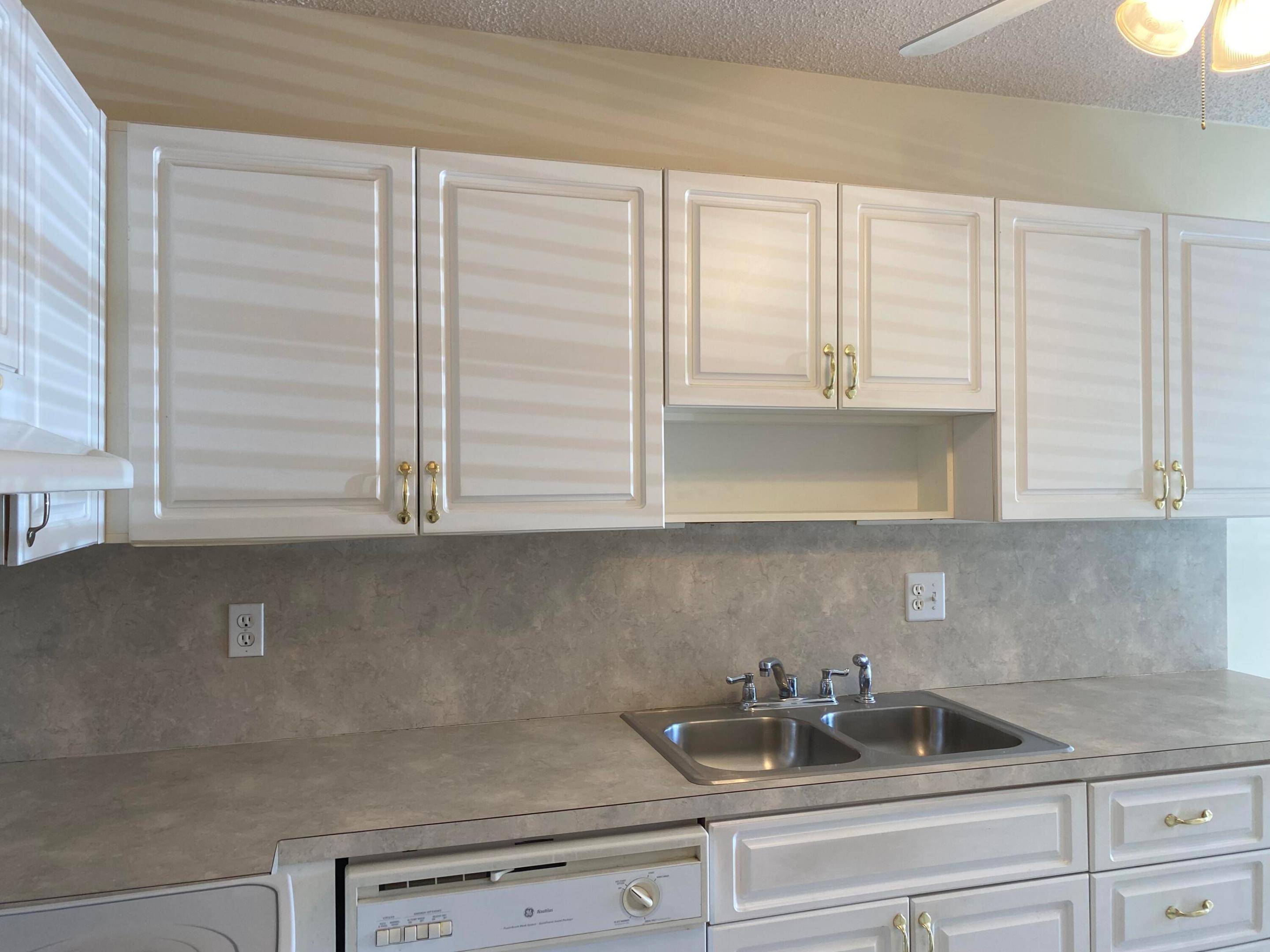 BOCA LAKES CONDO - Residential Lease