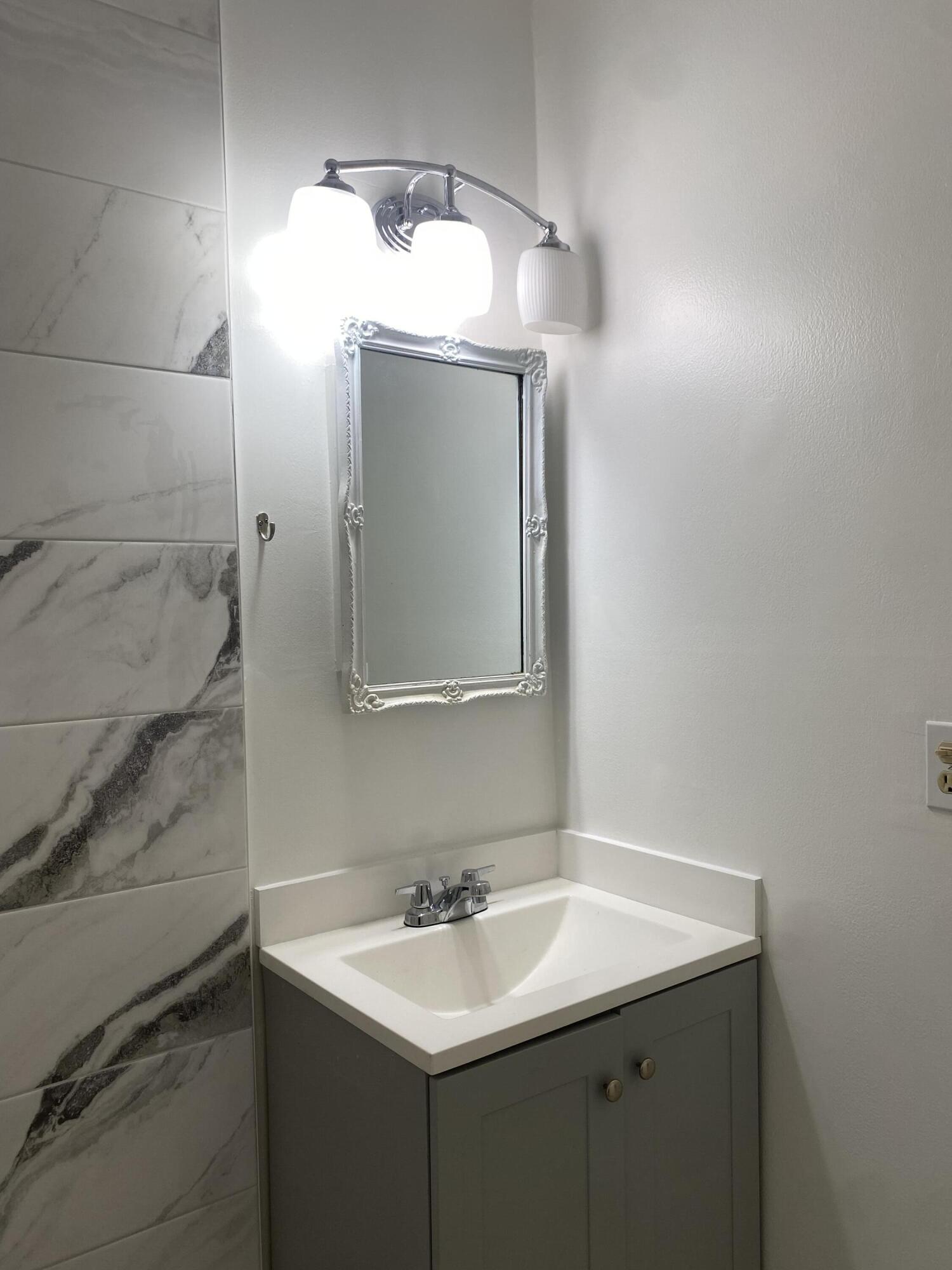 BOCA LAKES CONDO - Residential Lease