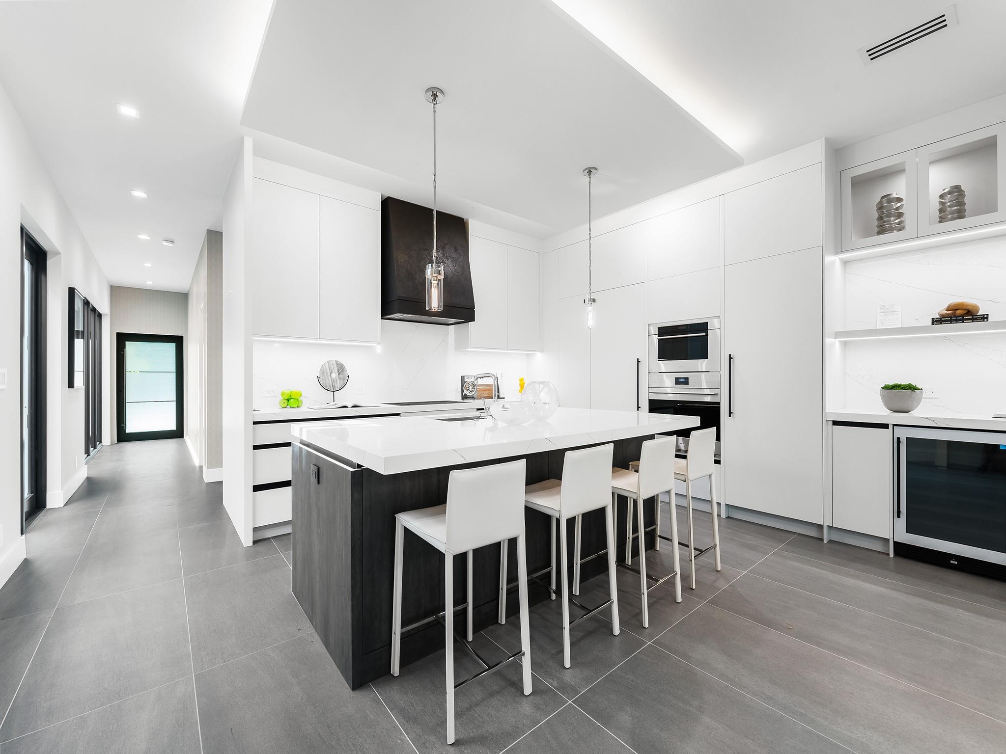 VICTORIA PARK - Residential Lease