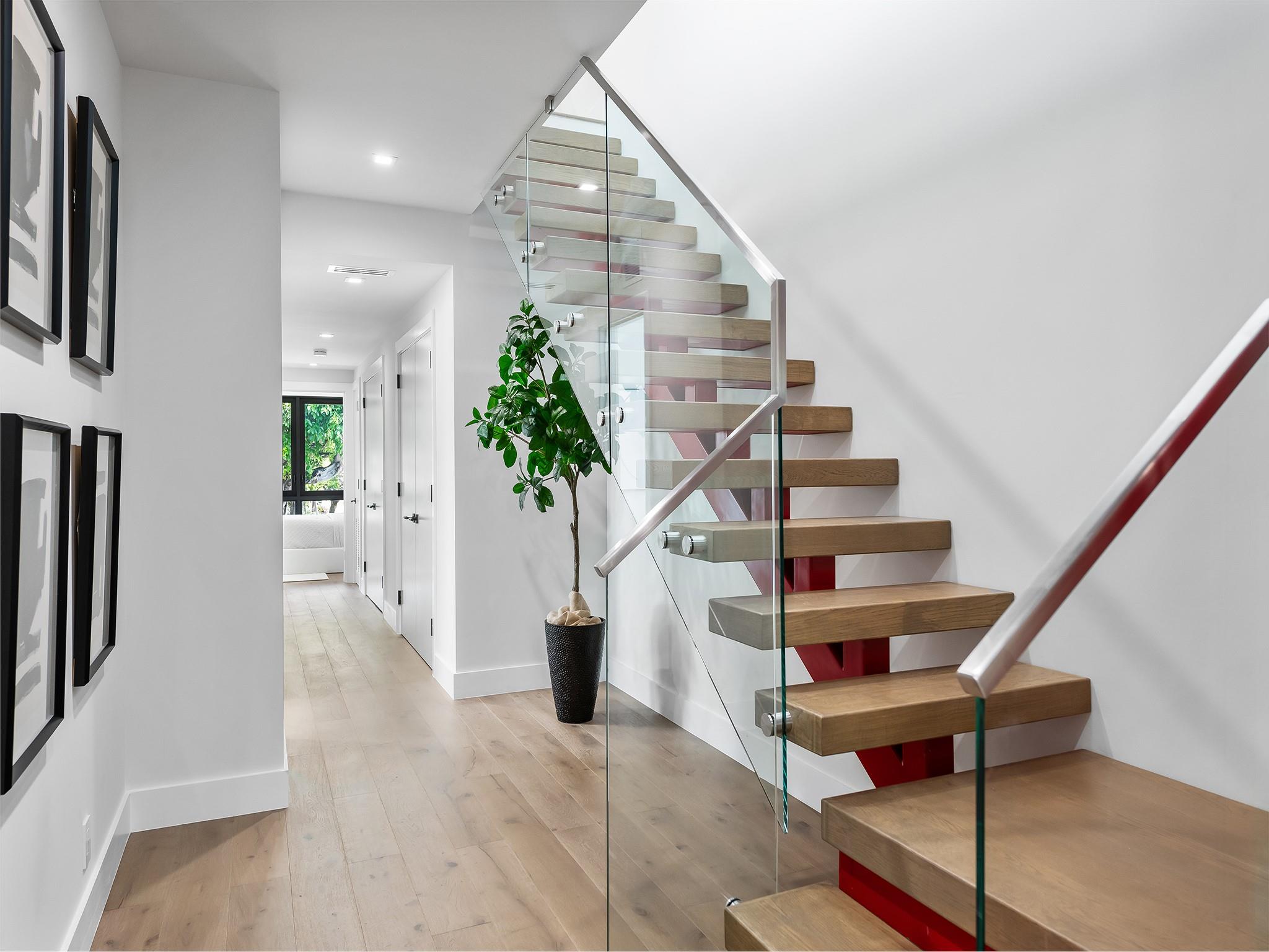 VICTORIA PARK - Residential Lease