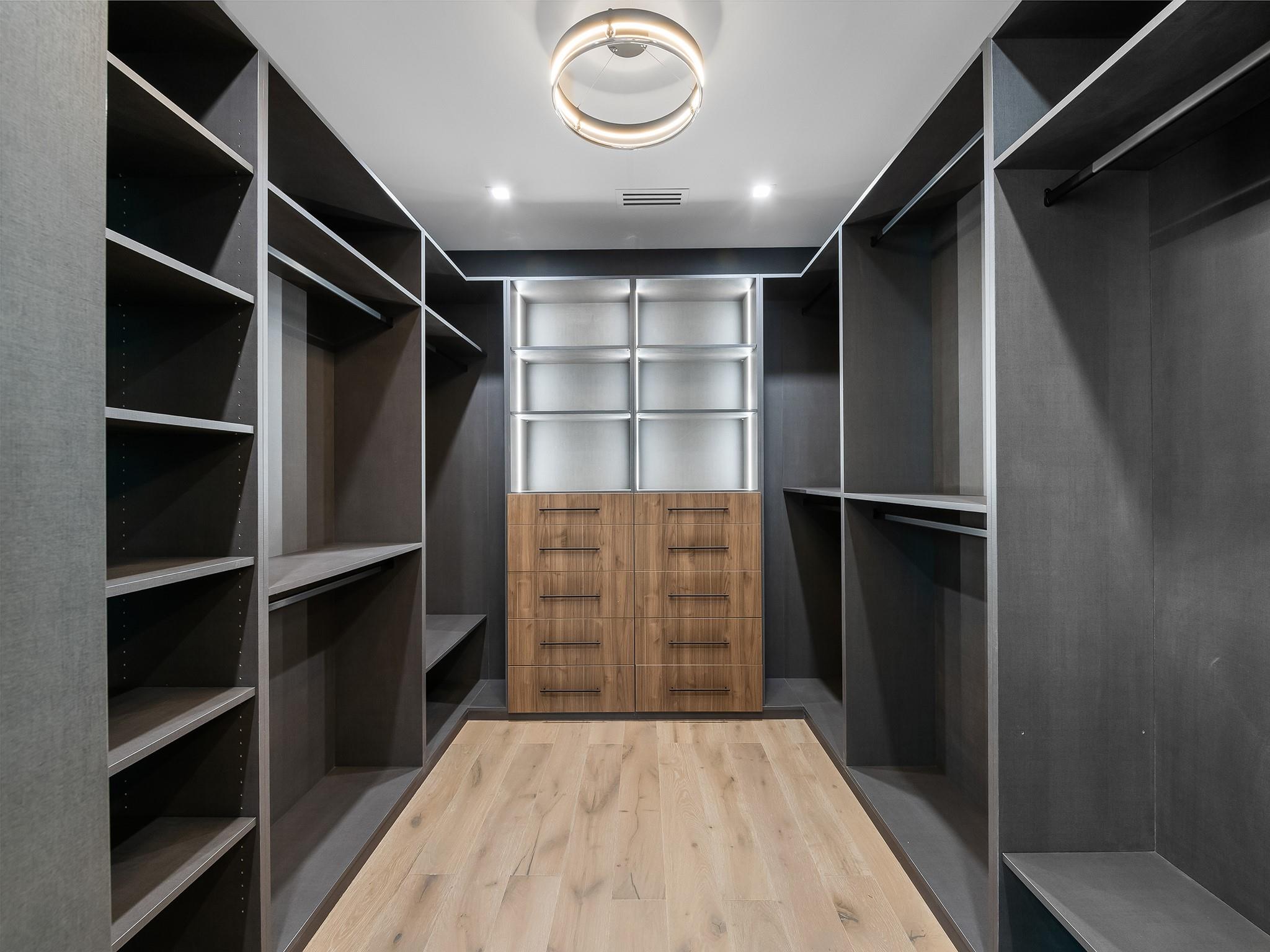 VICTORIA PARK - Residential Lease