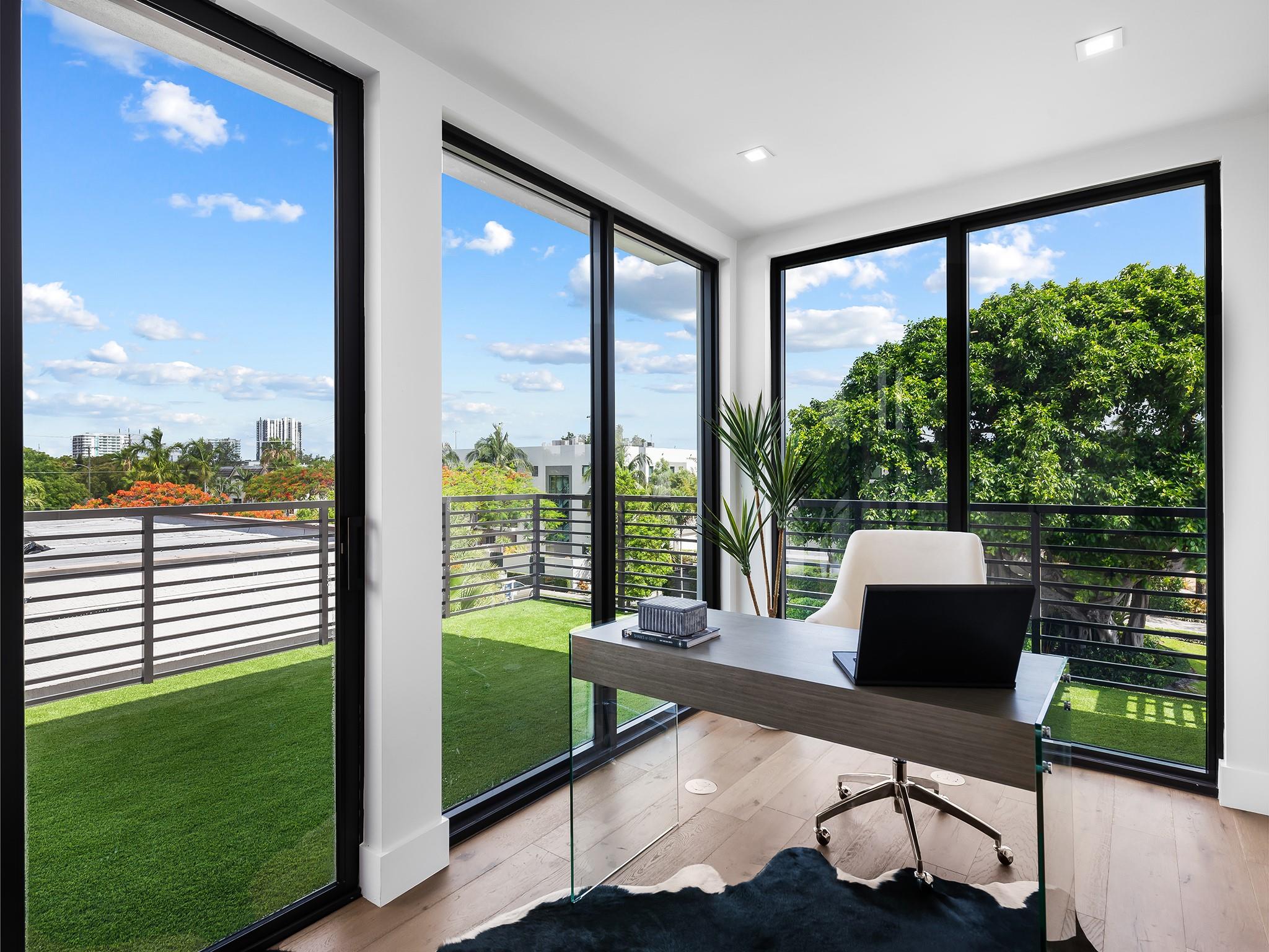 VICTORIA PARK - Residential Lease