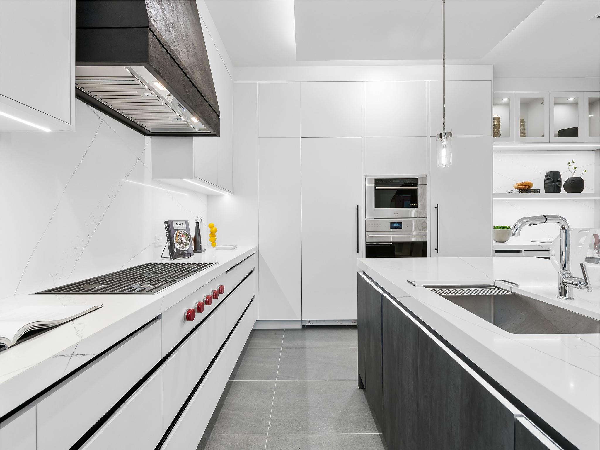 VICTORIA PARK - Residential Lease