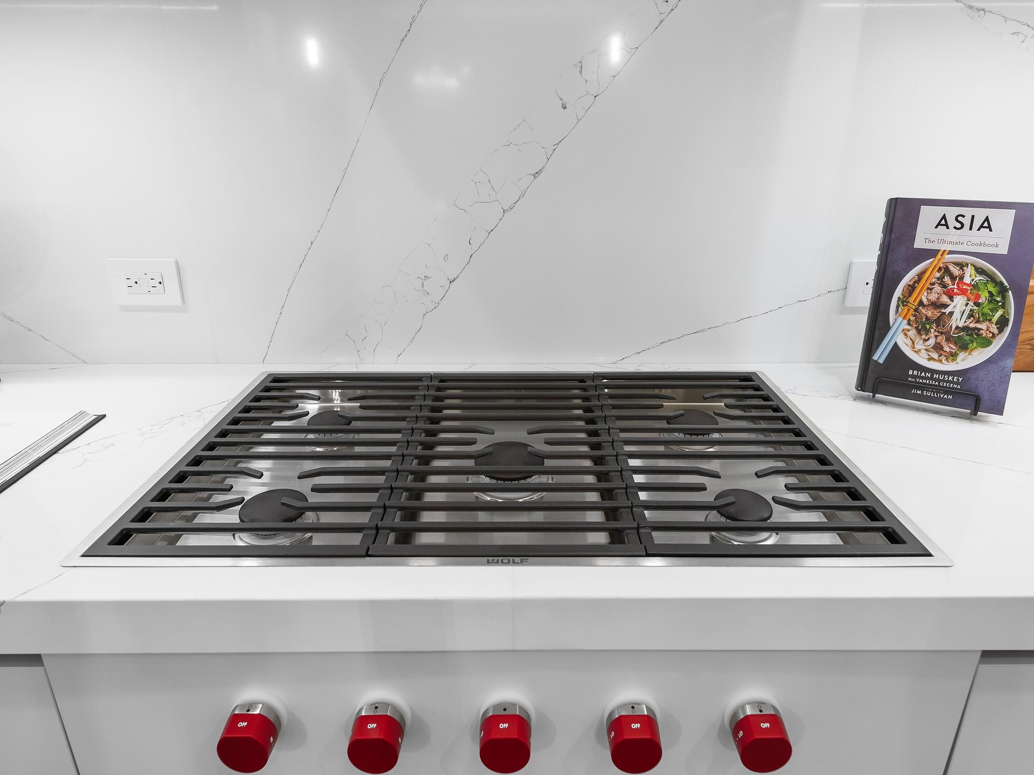 VICTORIA PARK - Residential Lease