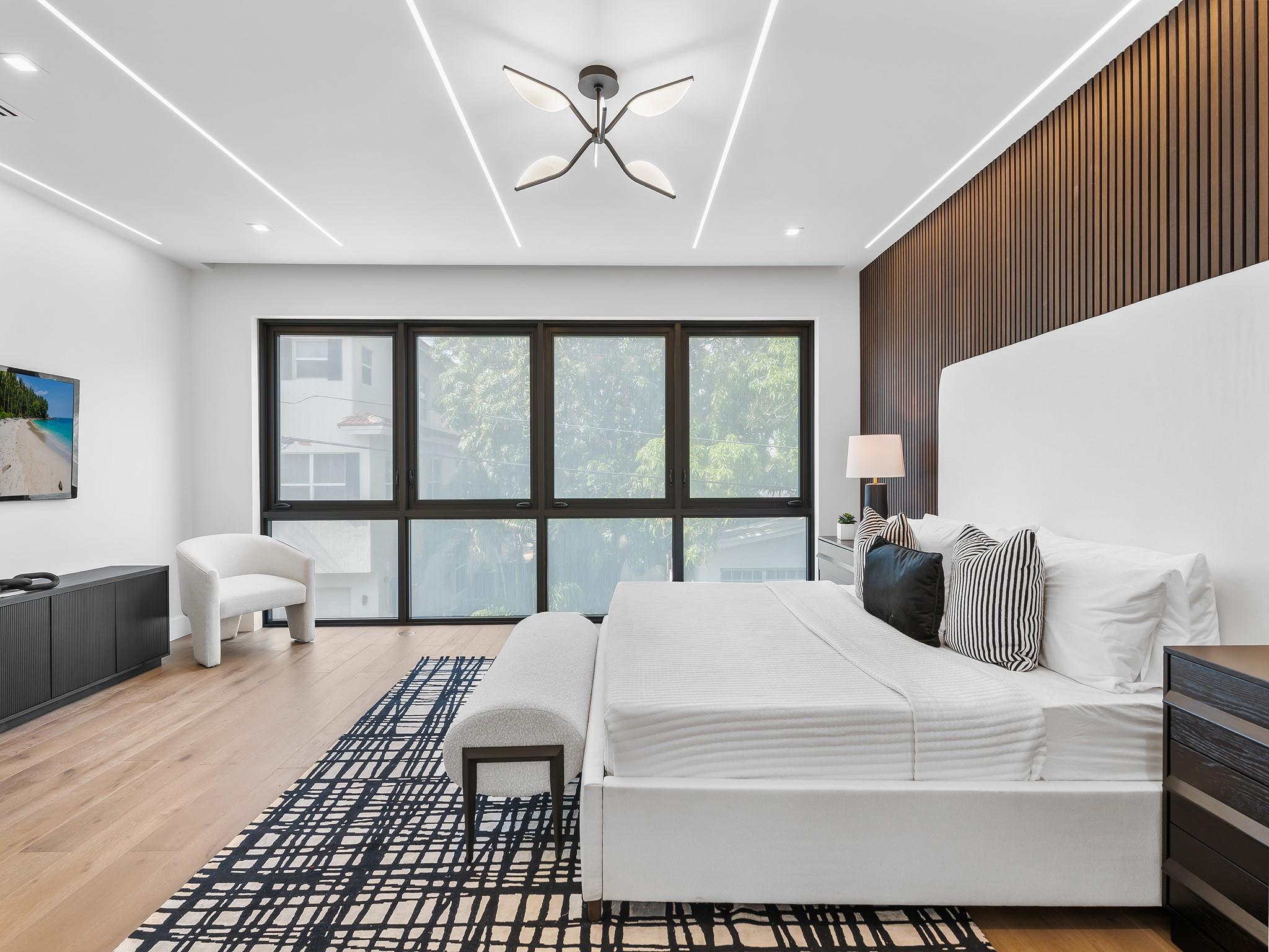 VICTORIA PARK - Residential Lease