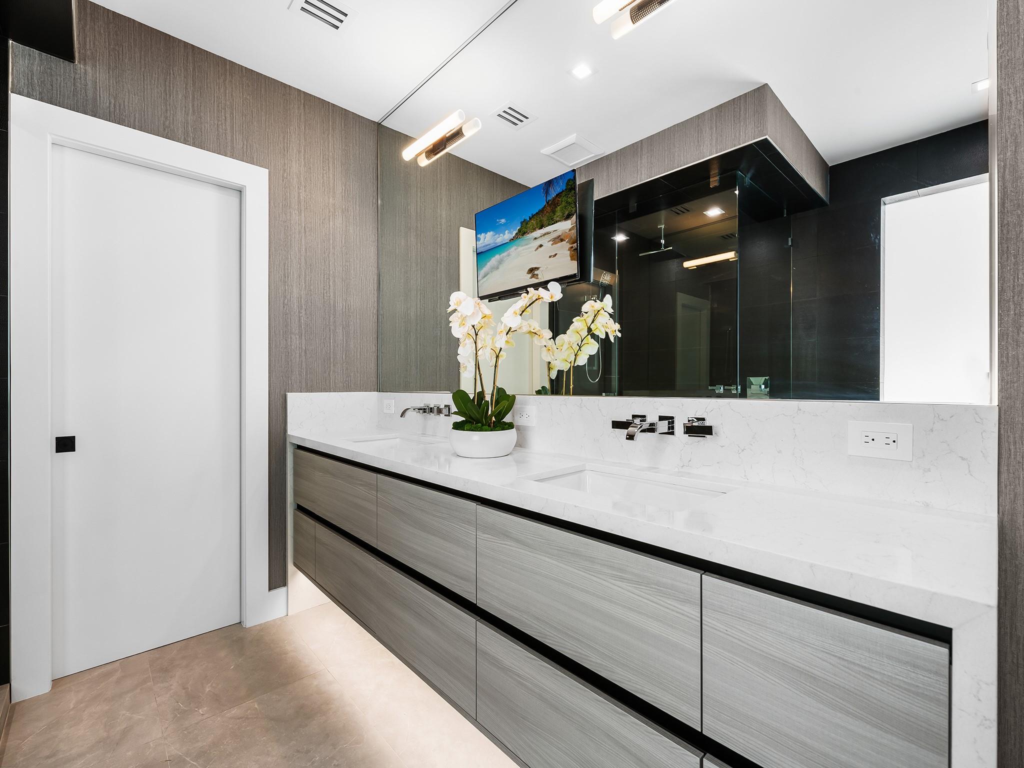 VICTORIA PARK - Residential Lease