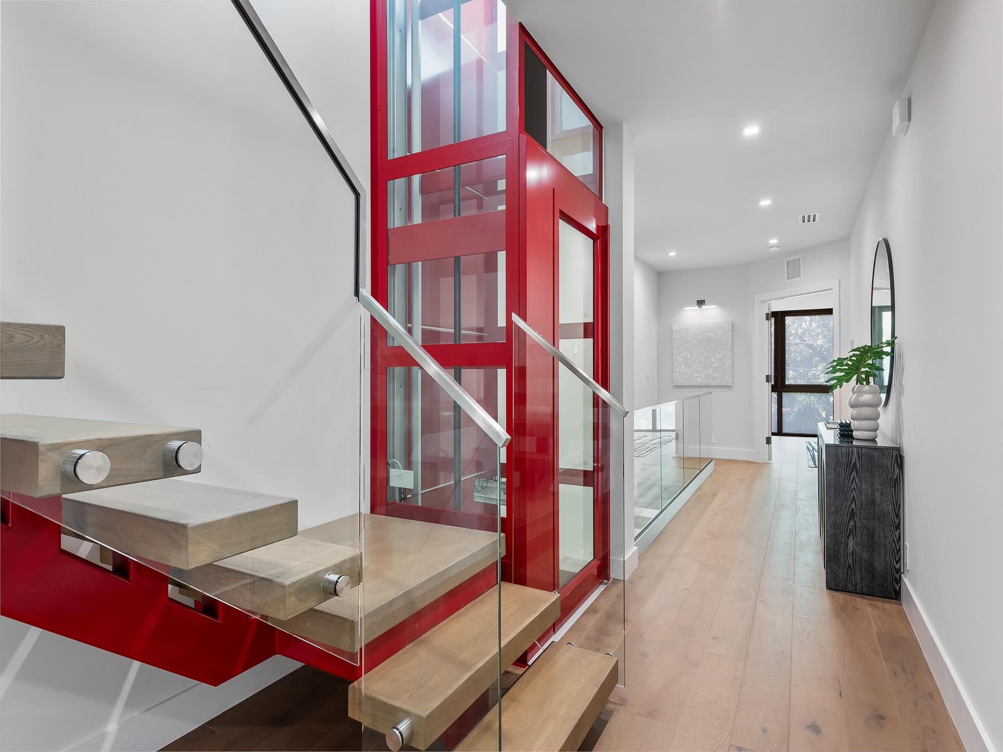 VICTORIA PARK - Residential Lease