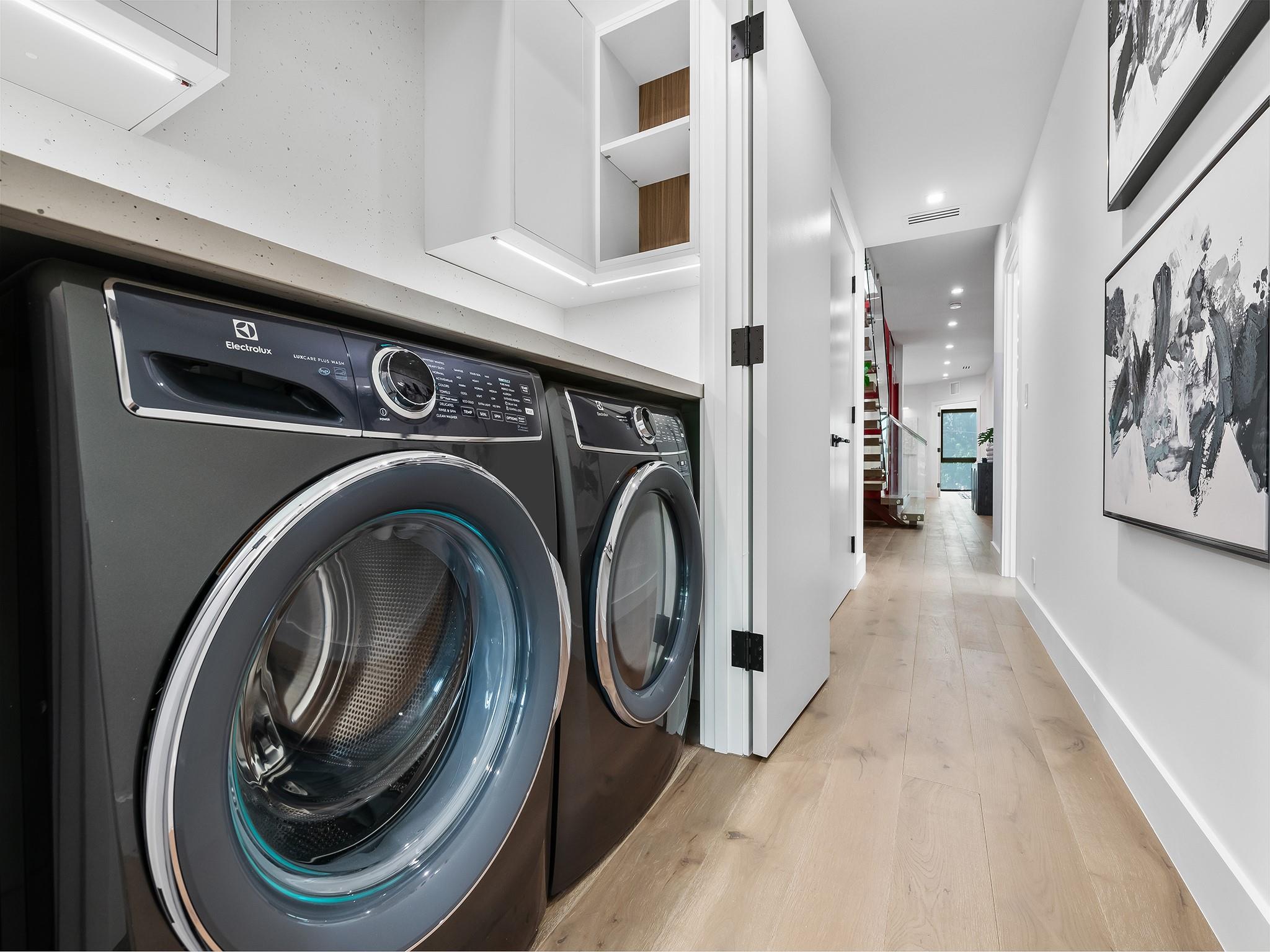 VICTORIA PARK - Residential Lease