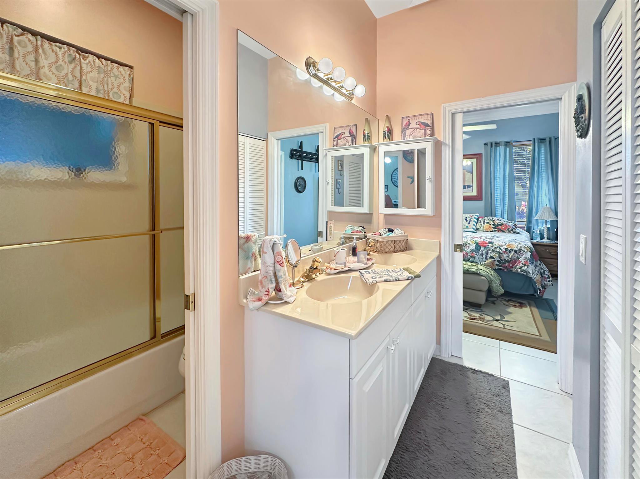 HOLIDAY PINES SUBDIVISION - Residential