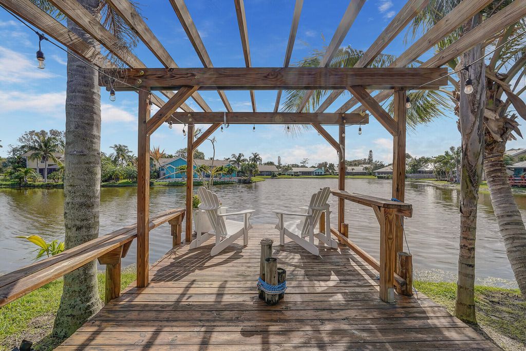 Photo of 9020 SE Jupiter Narrows Place, Hobe Sound, FL 33455 (MLS # R10954799)