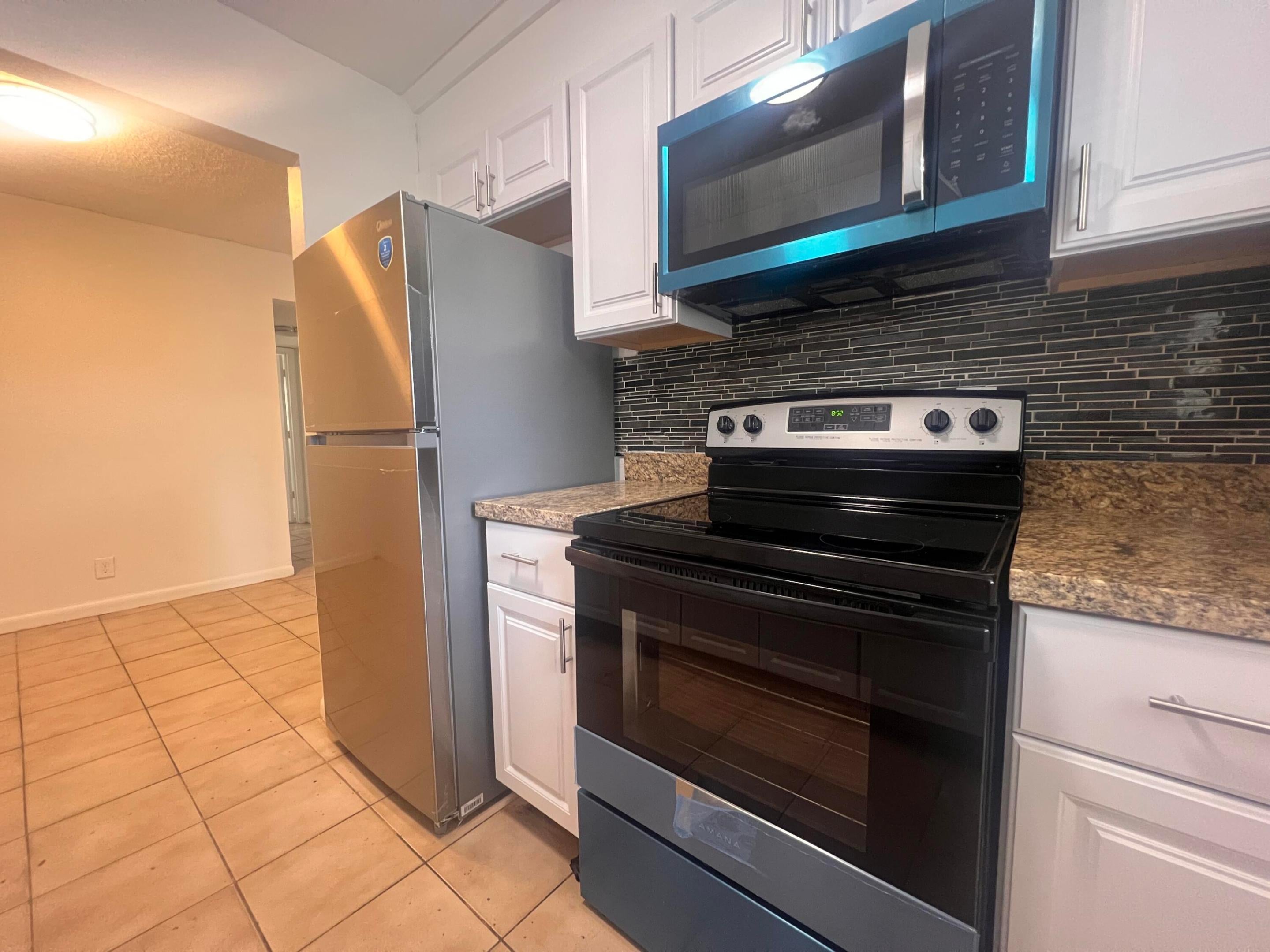 645 SW 20TH Court 0020