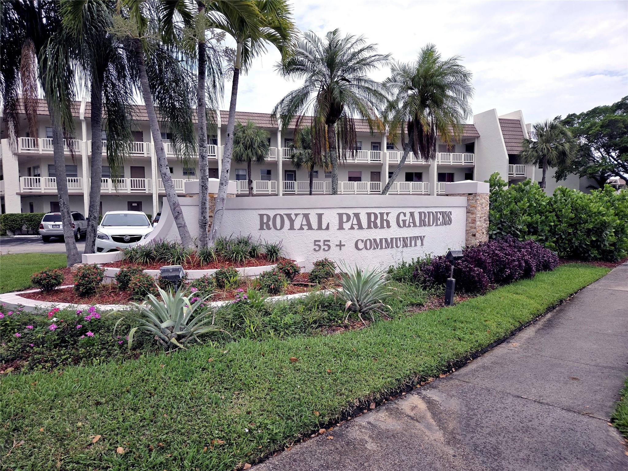 First floor 2/2 in best building of Phase 2, conveniently located close to clubhouse and pool and your parking space is located right outside your front door. Spacious living/dining area and master bedroom has room for king size bed. Amenities include Large pool, BBQ Picnic area, Bocci ball court, Tennis courts, Shuffleboard and community room.
This is a verified 55+ community located in Margate and close to Restaurants, Grocery stores and Medical facilities,