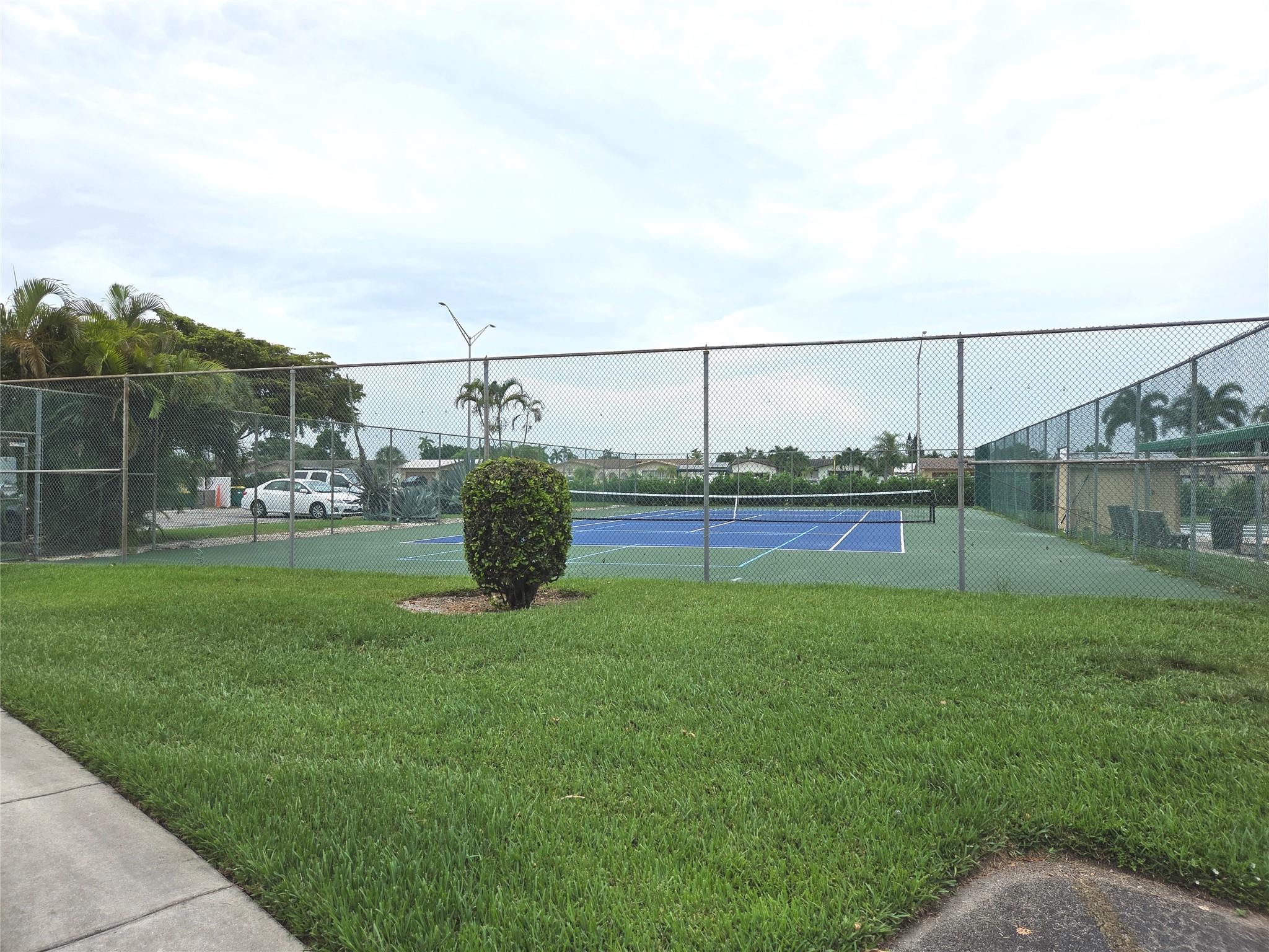 Royal Park Gardens - Residential