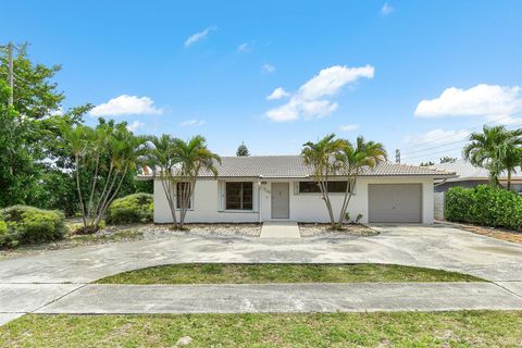 Single Family Residence in Boca Raton FL 304 38th Street St.jpg