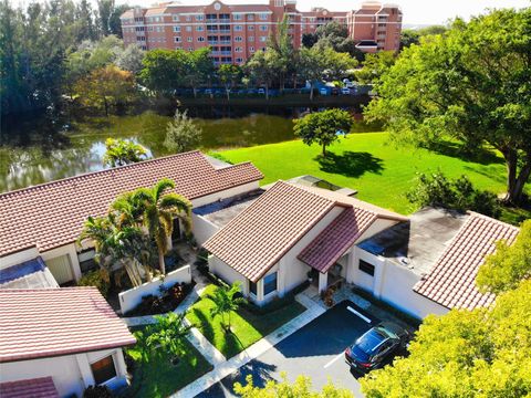 3056 Deer Creek Lake Shore Drive 3056 Deerfield Beach FL 33442