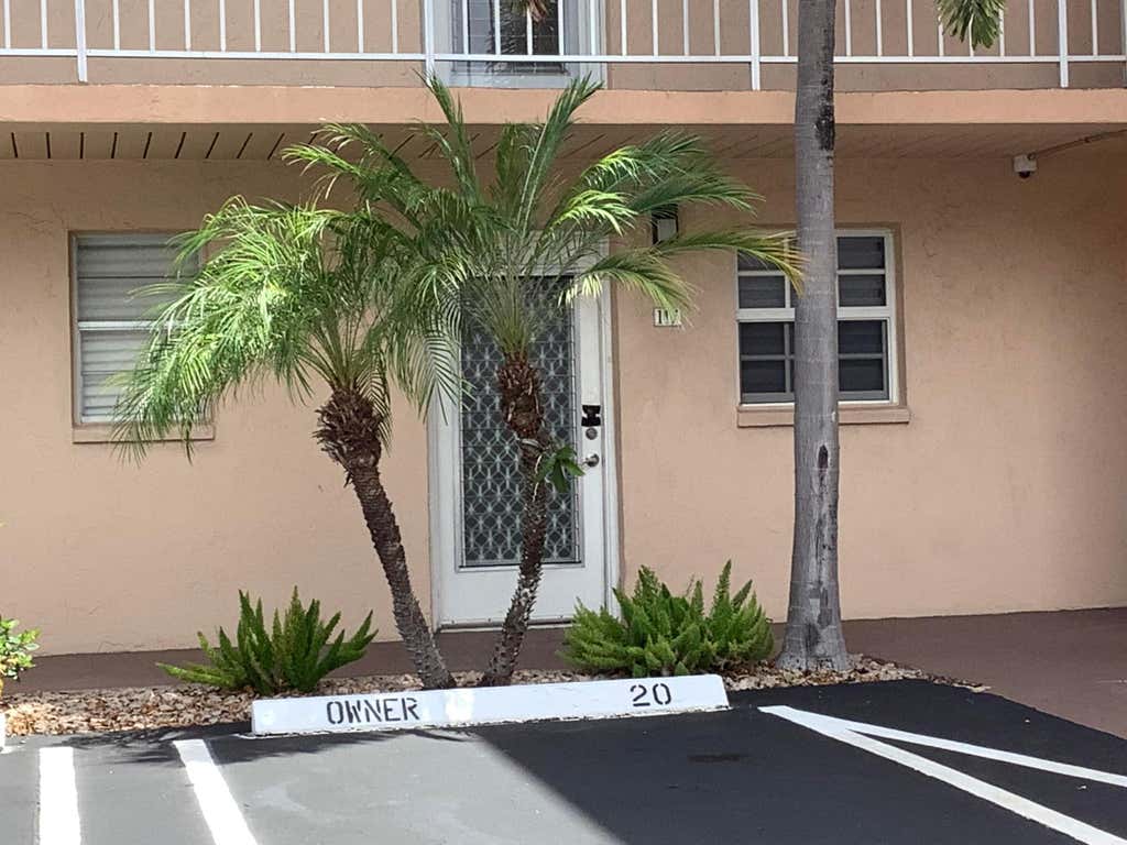 Photo of 2515 NE 2nd Court #117, Boynton Beach, FL 33435 (MLS # R11109091)