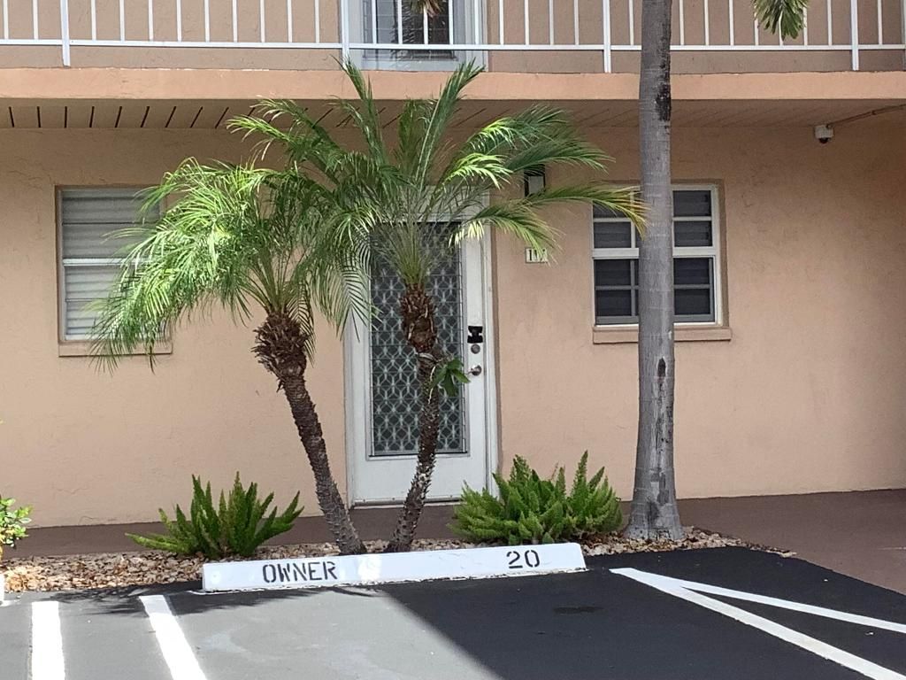 Photo of 2515 NE 2nd Court #117, Boynton Beach, FL 33435 (MLS # R11109091)