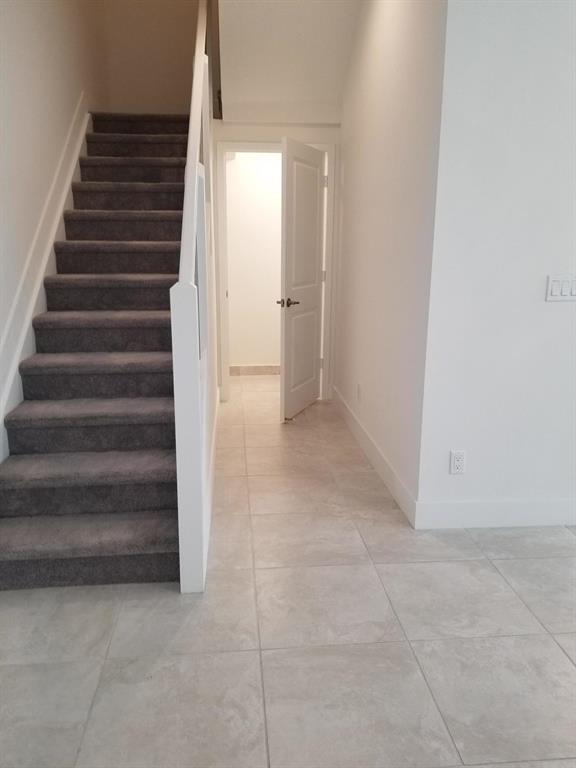 POINTE MIDTOWN - Residential Lease