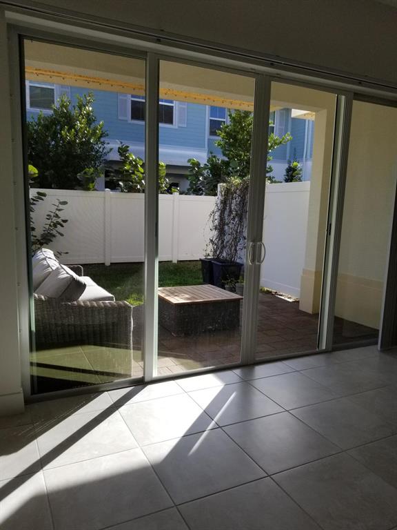 POINTE MIDTOWN - Residential Lease