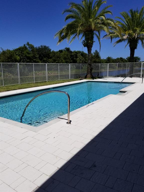 POINTE MIDTOWN - Residential Lease