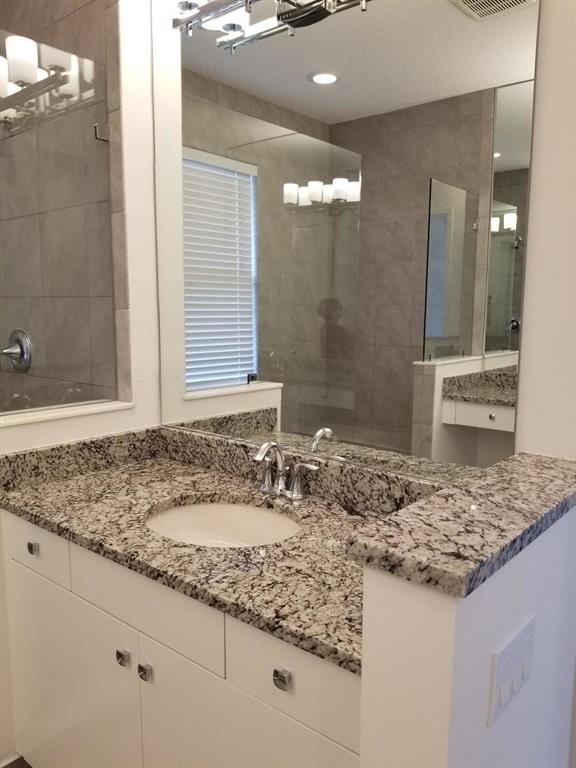 POINTE MIDTOWN - Residential Lease