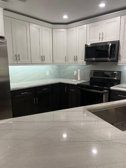 CORAL KEY CONDO - Residential Lease