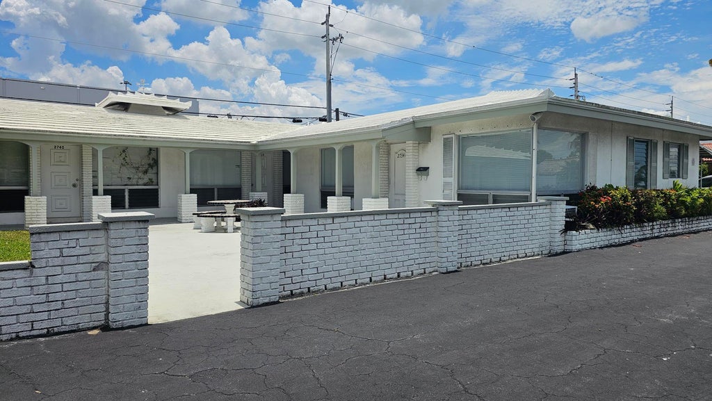 Photo of 2734 NE 32nd Street #1, Fort Lauderdale, FL 33306 (MLS # B26054434)