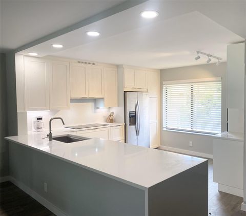 11231 Green Lake Dr 202 Boynton Beach FL 33437