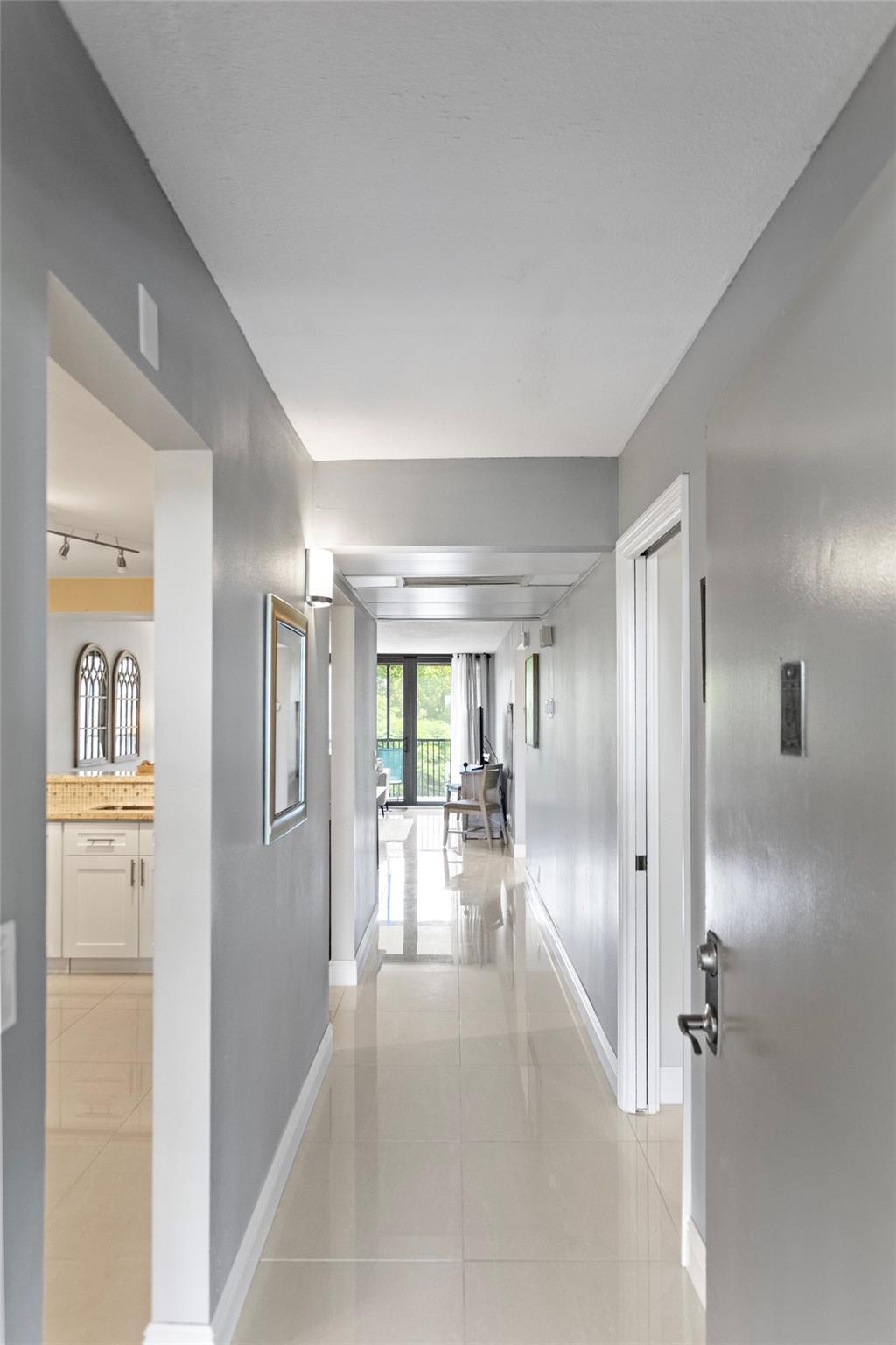 16 Royal Palm Way 302