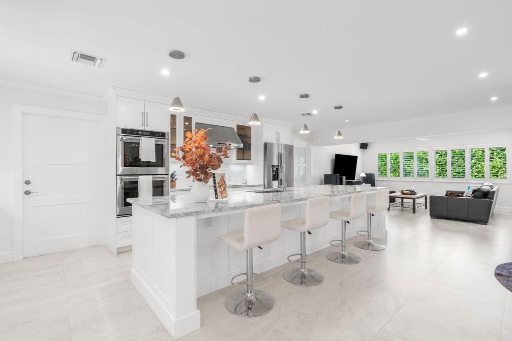 Photo of 2633 NE 34th Street, Fort Lauderdale, FL 33306 (MLS # F10524754)