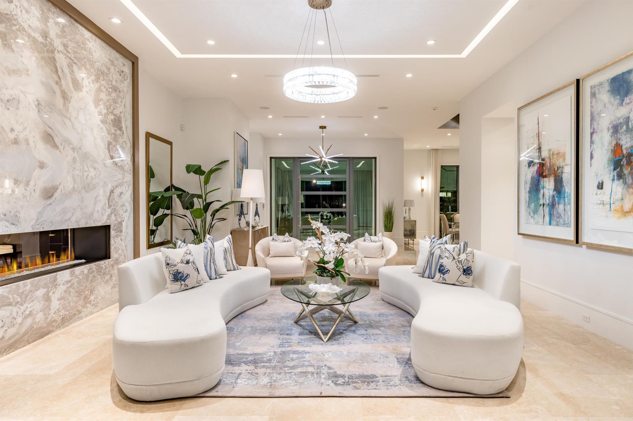 ROYAL PALM YACHT & COUNTR - Residential