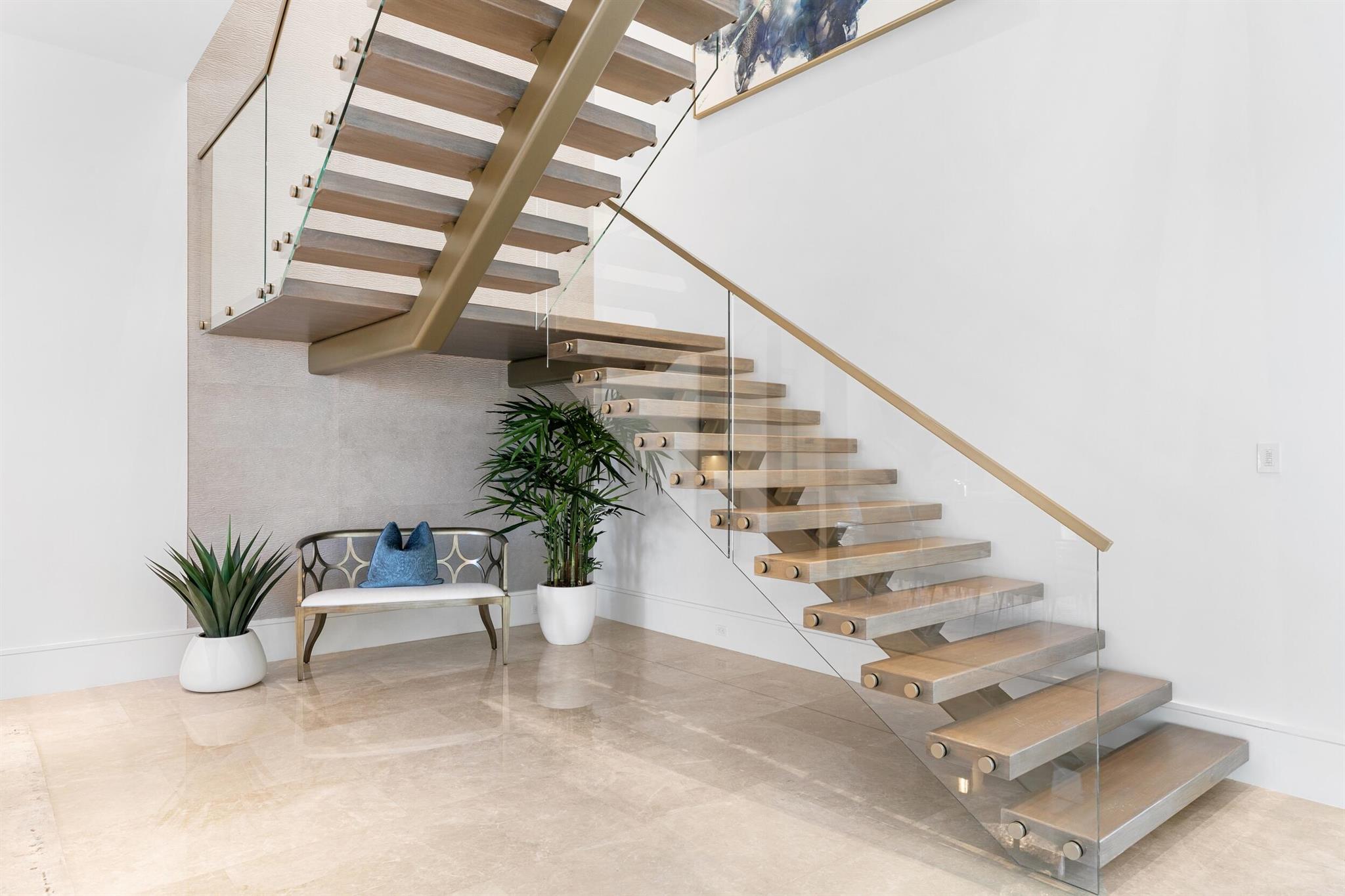 ROYAL PALM YACHT & COUNTR - Residential