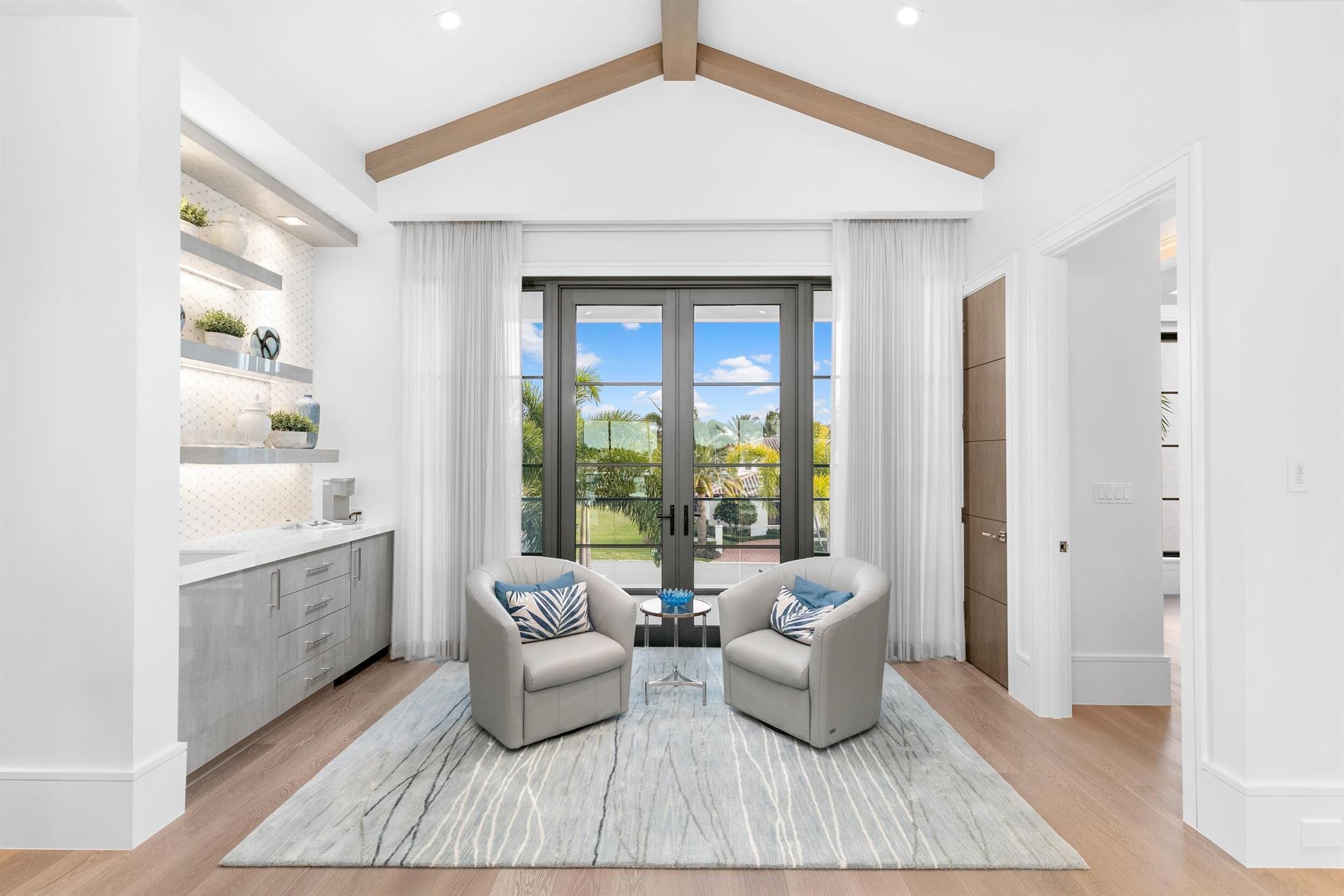 ROYAL PALM YACHT & COUNTR - Residential