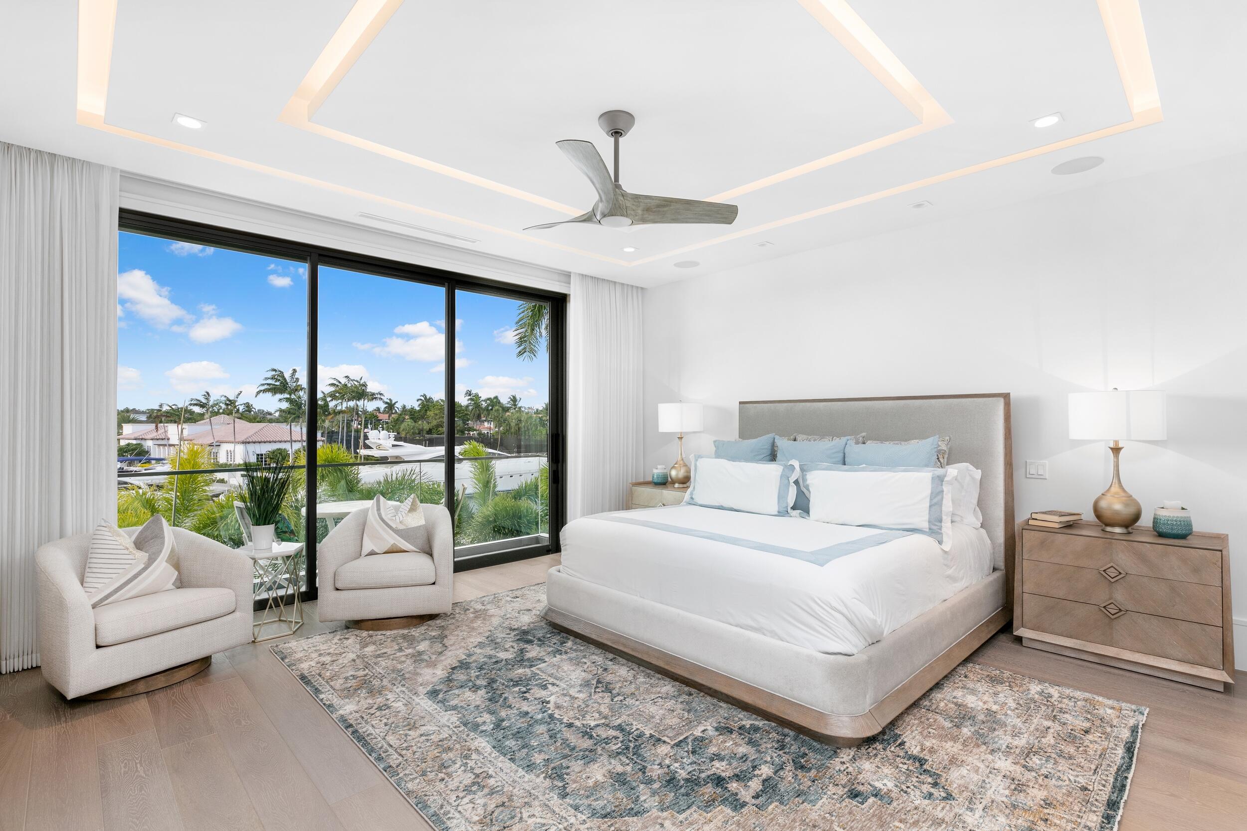 ROYAL PALM YACHT & COUNTRY CLUB - Residential