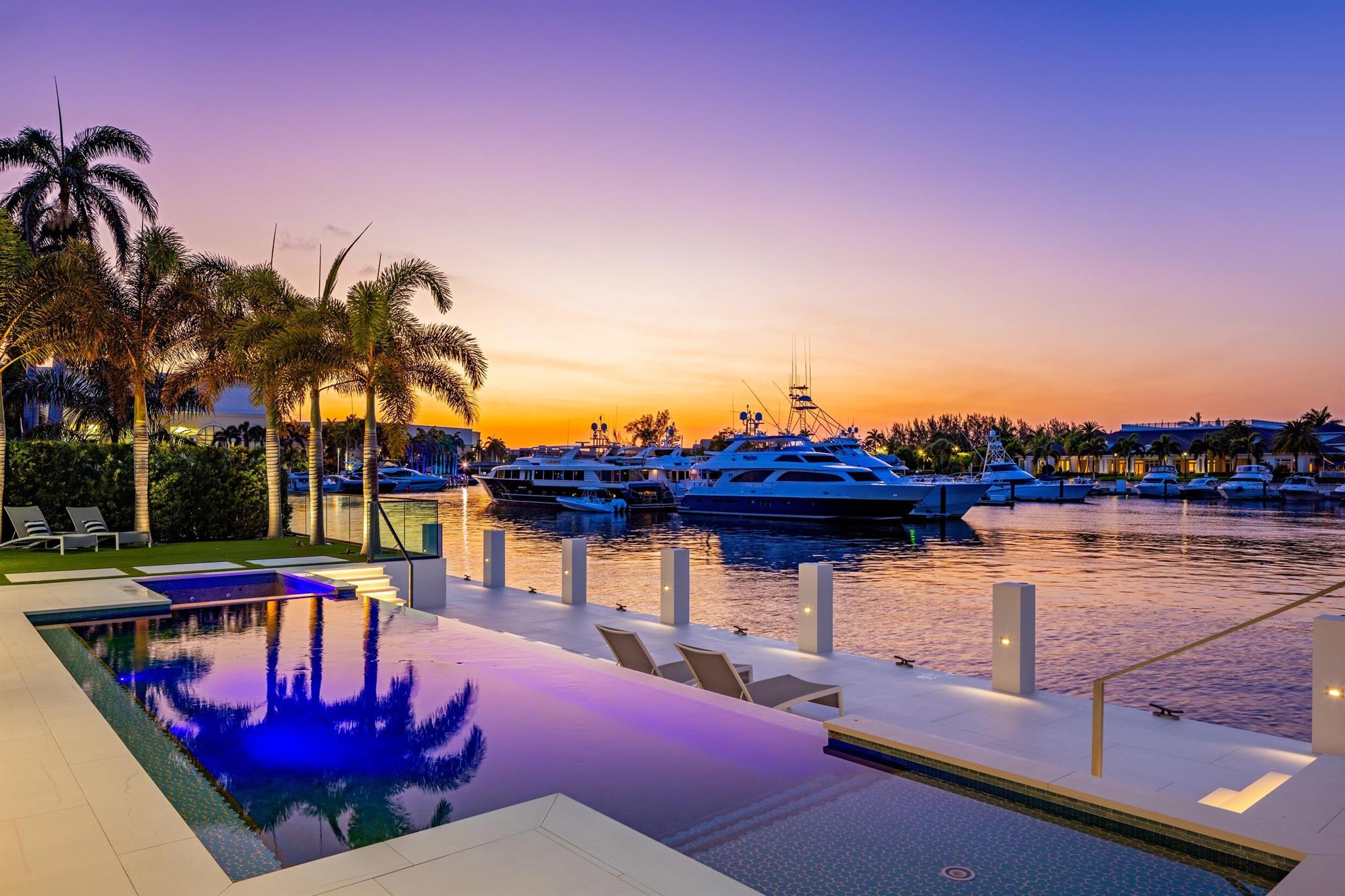 ROYAL PALM YACHT & COUNTR - Residential
