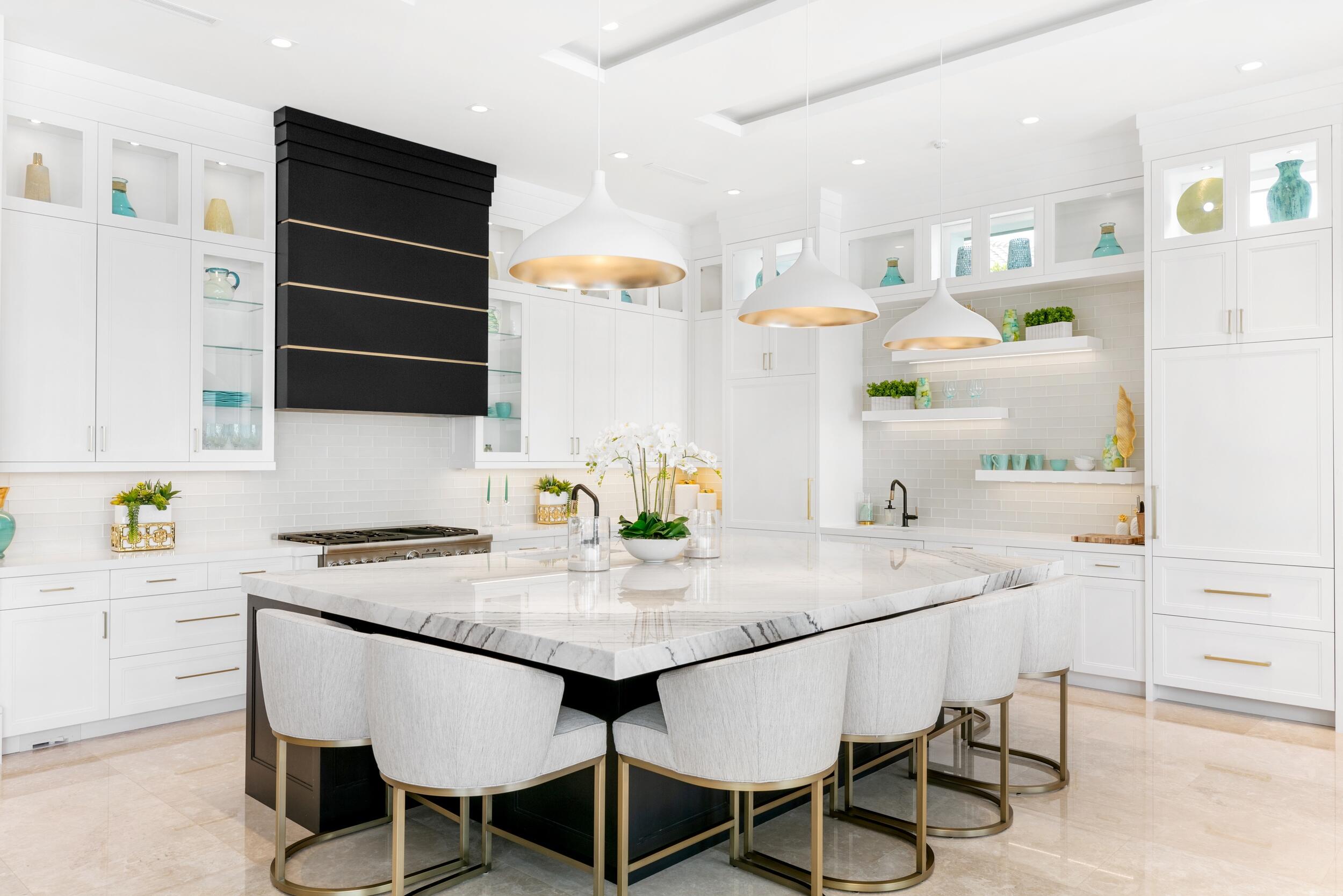 ROYAL PALM YACHT & COUNTRY CLUB - Residential