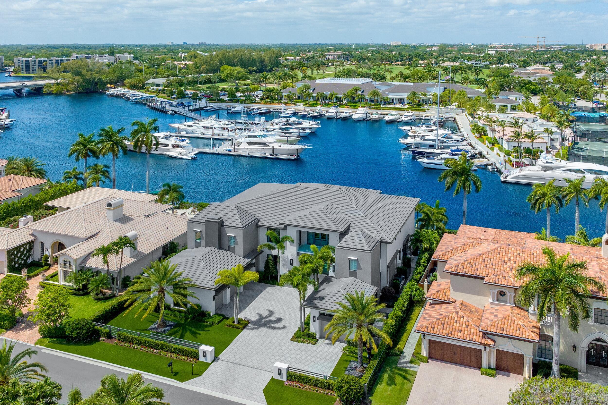ROYAL PALM YACHT & COUNTRY CLUB - Residential