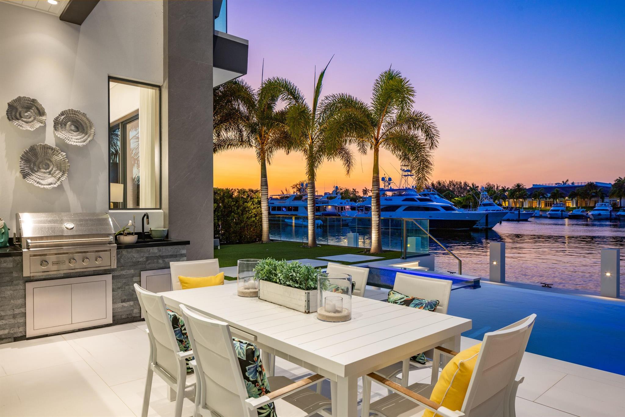 ROYAL PALM YACHT & COUNTR - Residential