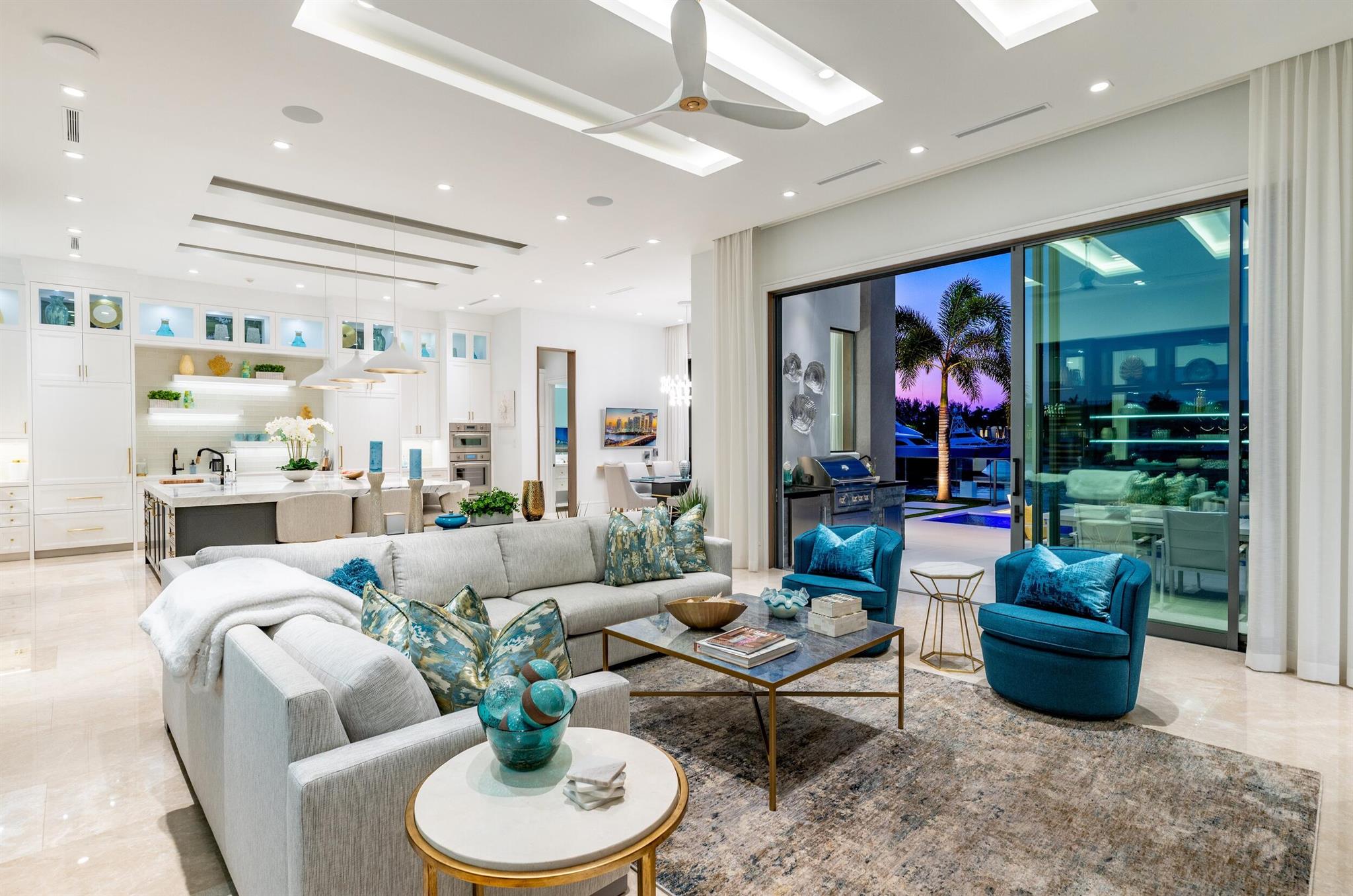 ROYAL PALM YACHT & COUNTR - Residential