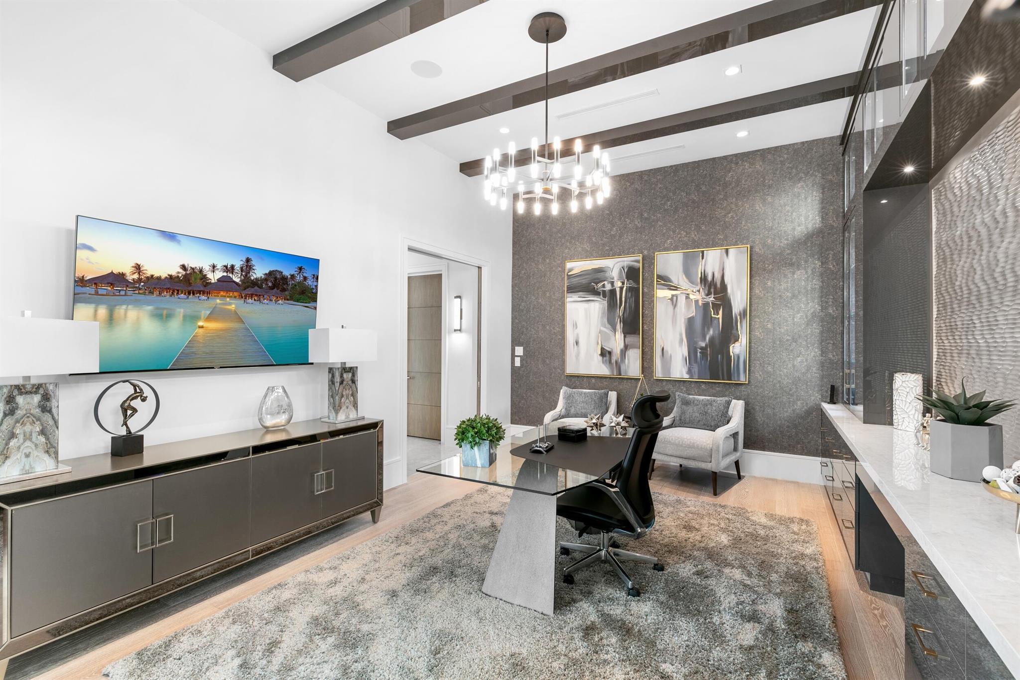 ROYAL PALM YACHT & COUNTR - Residential