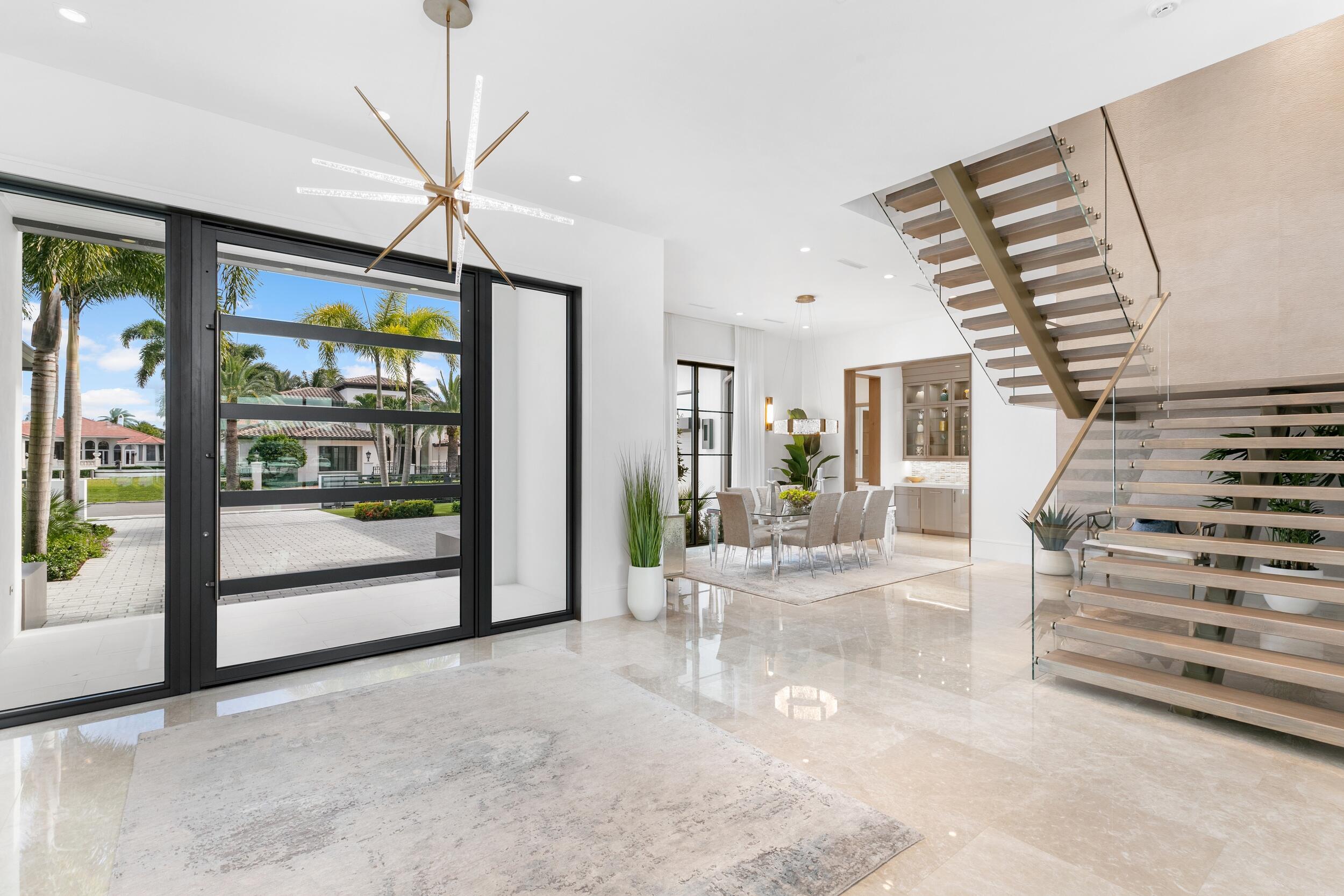 ROYAL PALM YACHT & COUNTRY CLUB - Residential