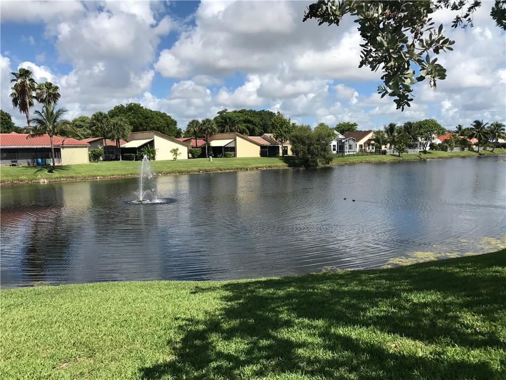Coquina Lakes - Residential