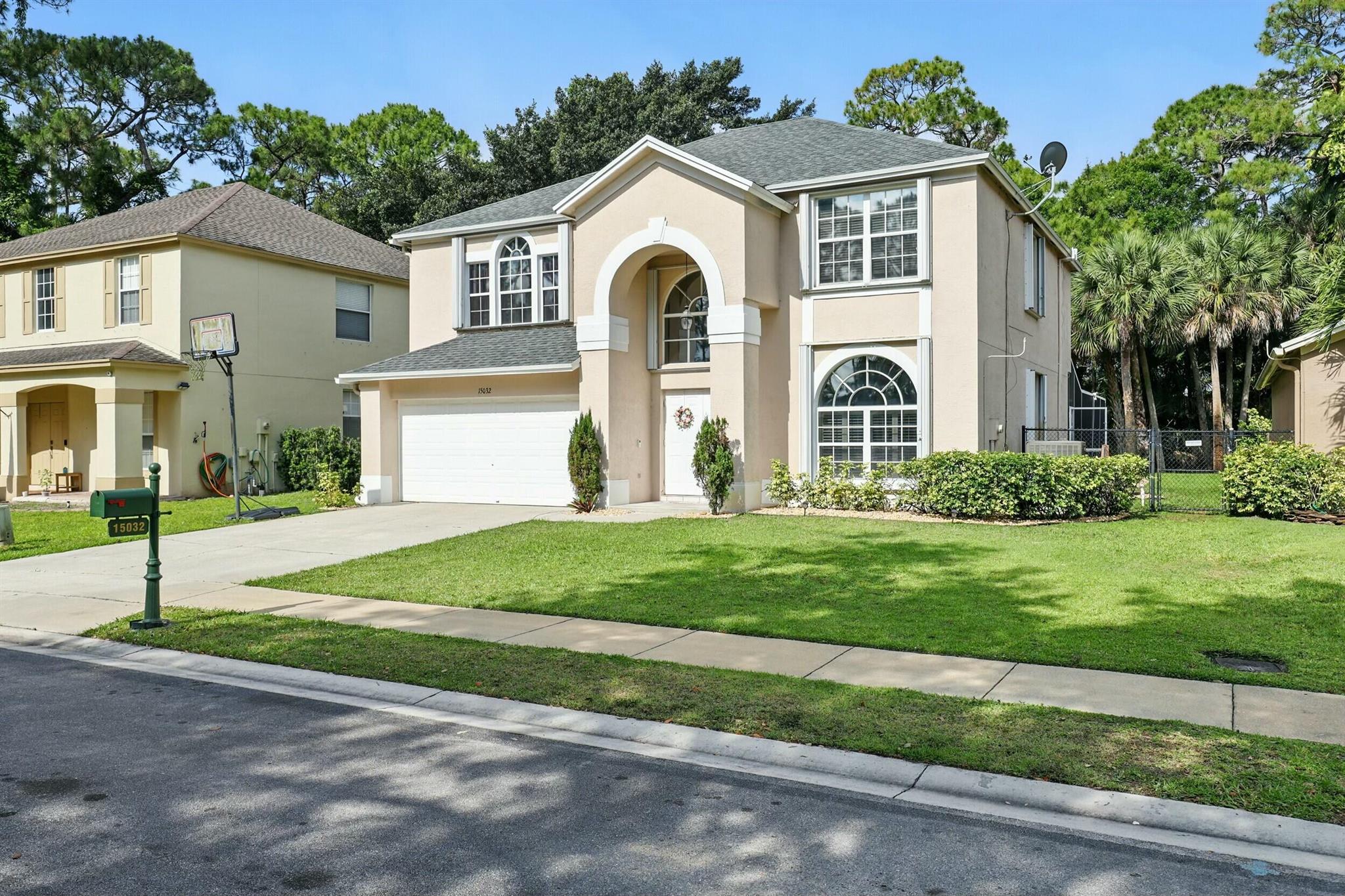Properties 15032 Oak Chase Court