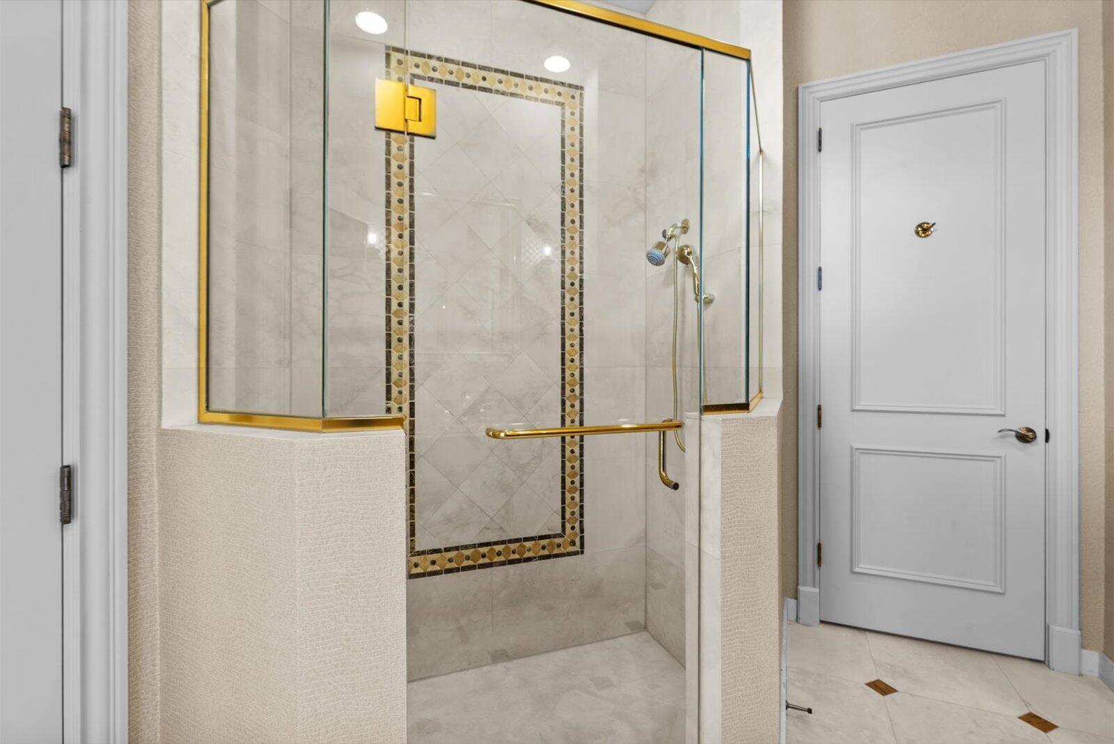 TESORO PLAT NO 3 - Residential