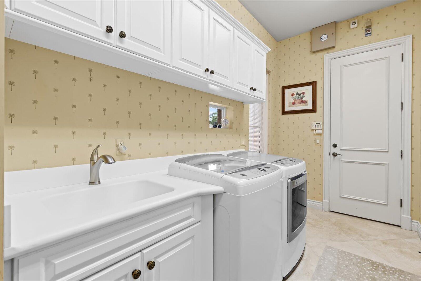 TESORO PLAT NO 3 - Residential