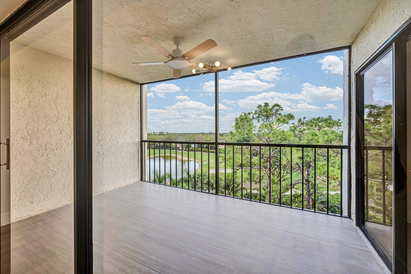 CLUB ROYALE CONDO - Residential